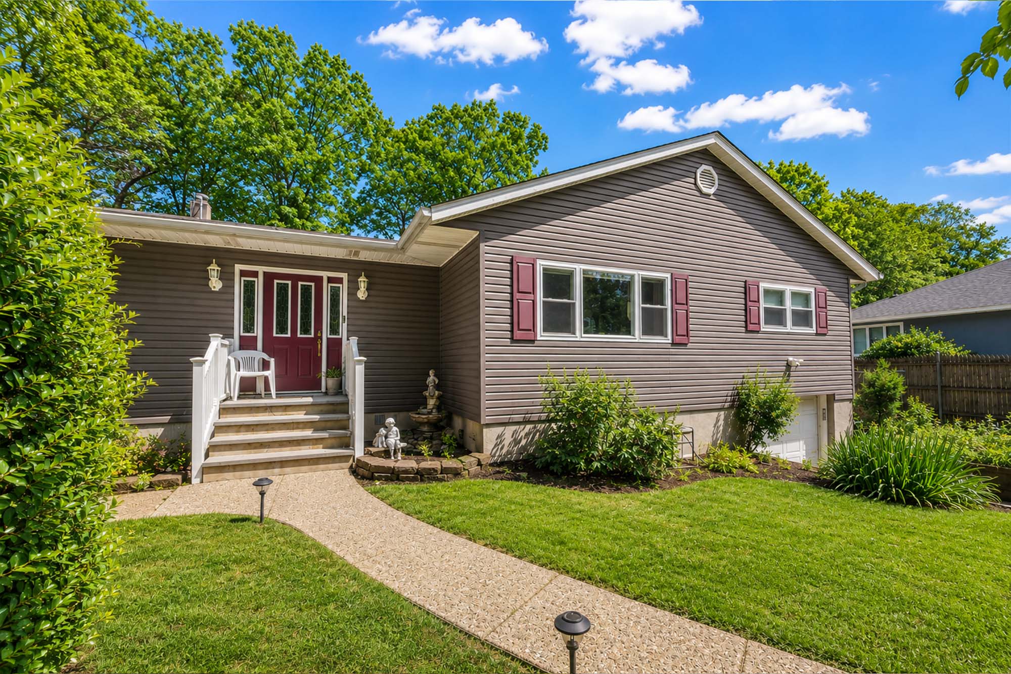 135 Skyline Lakes Drive 