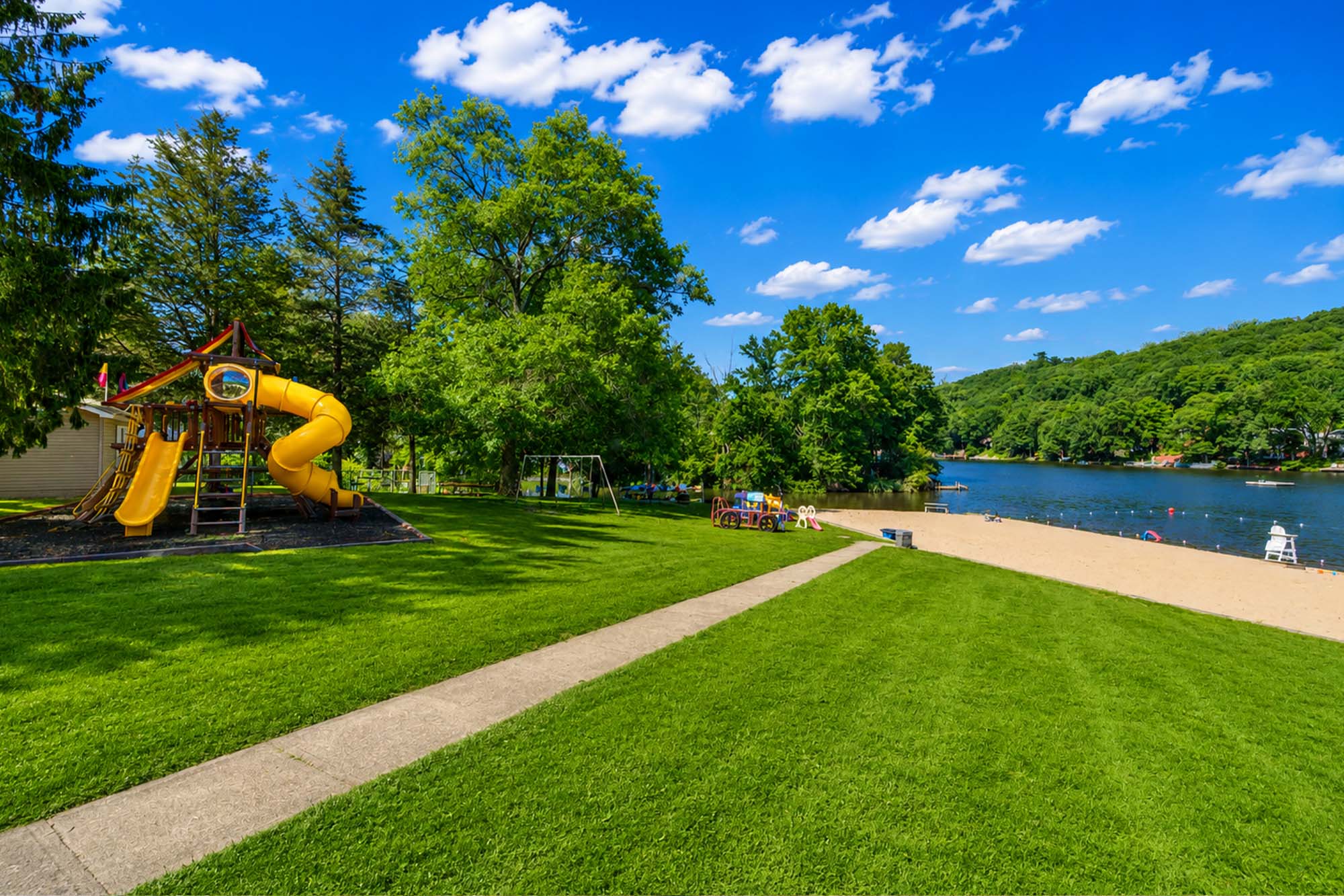 135 Skyline Lakes Drive 