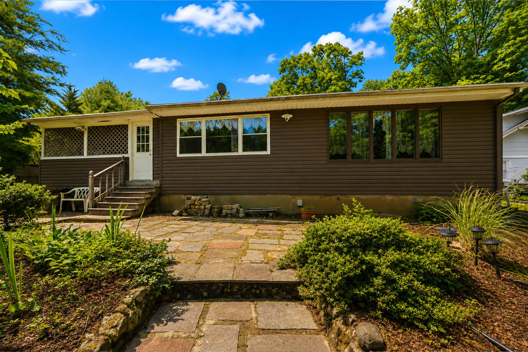 135 Skyline Lakes Drive 
