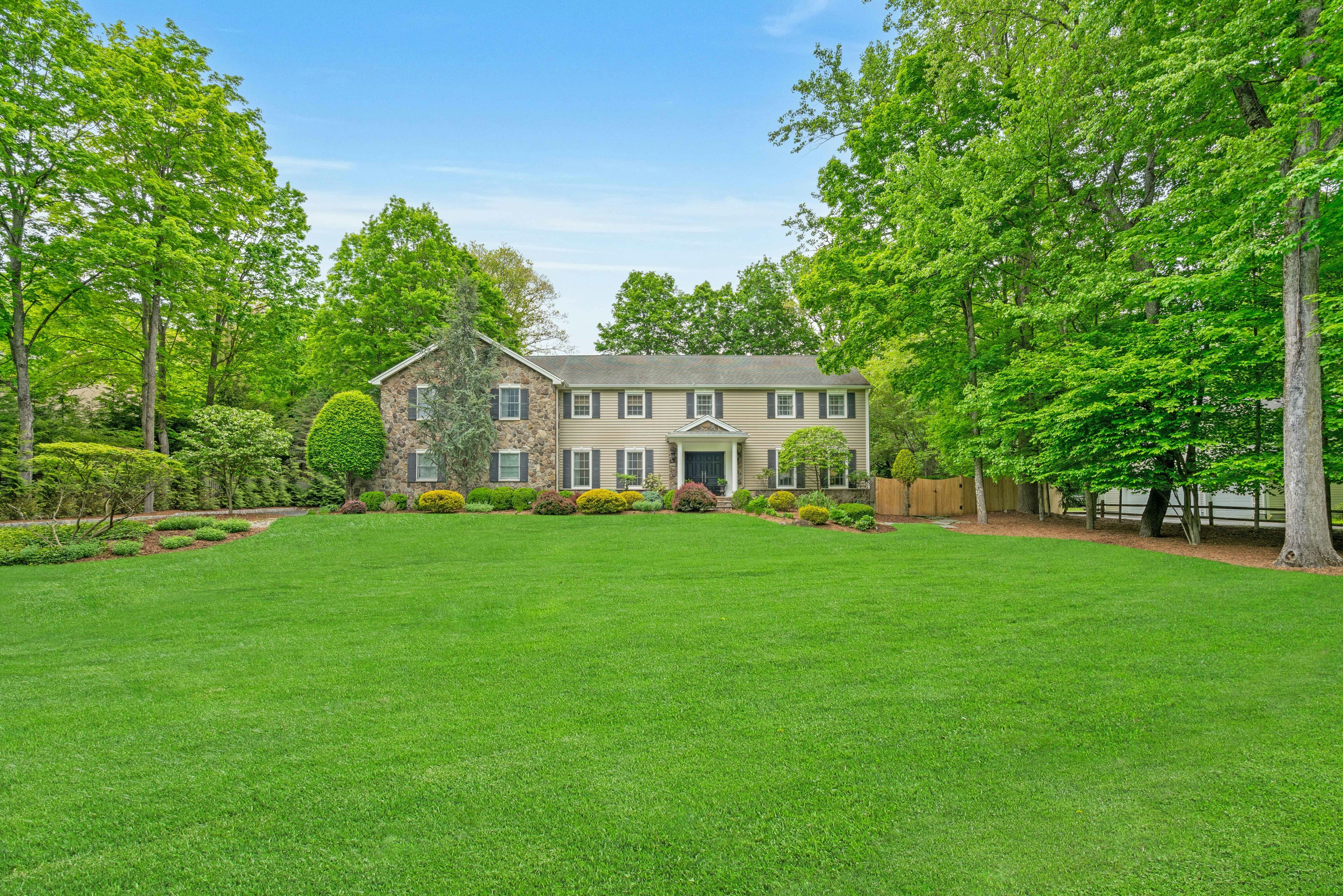 48 Hopper Farm Road 