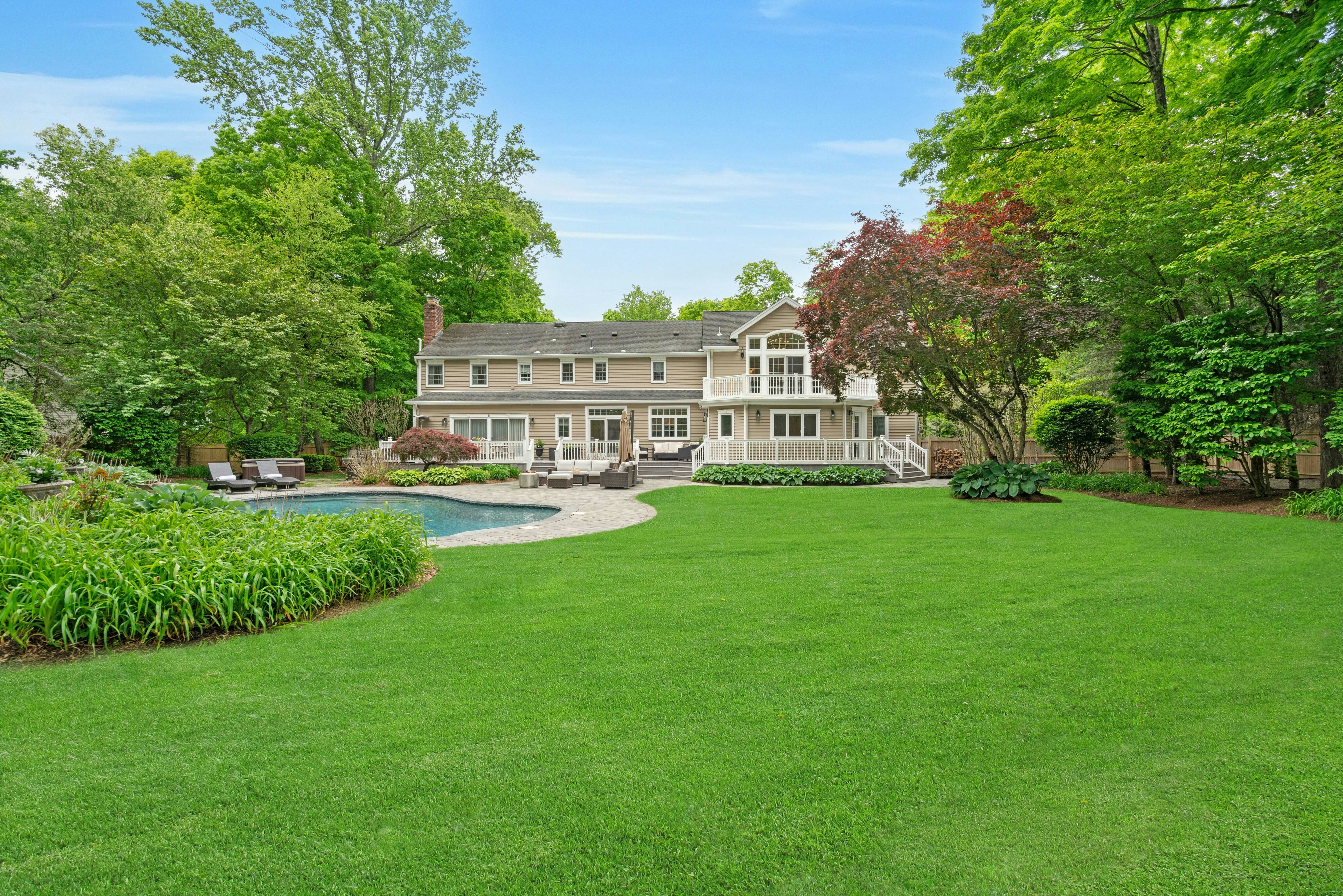 48 Hopper Farm Road 
