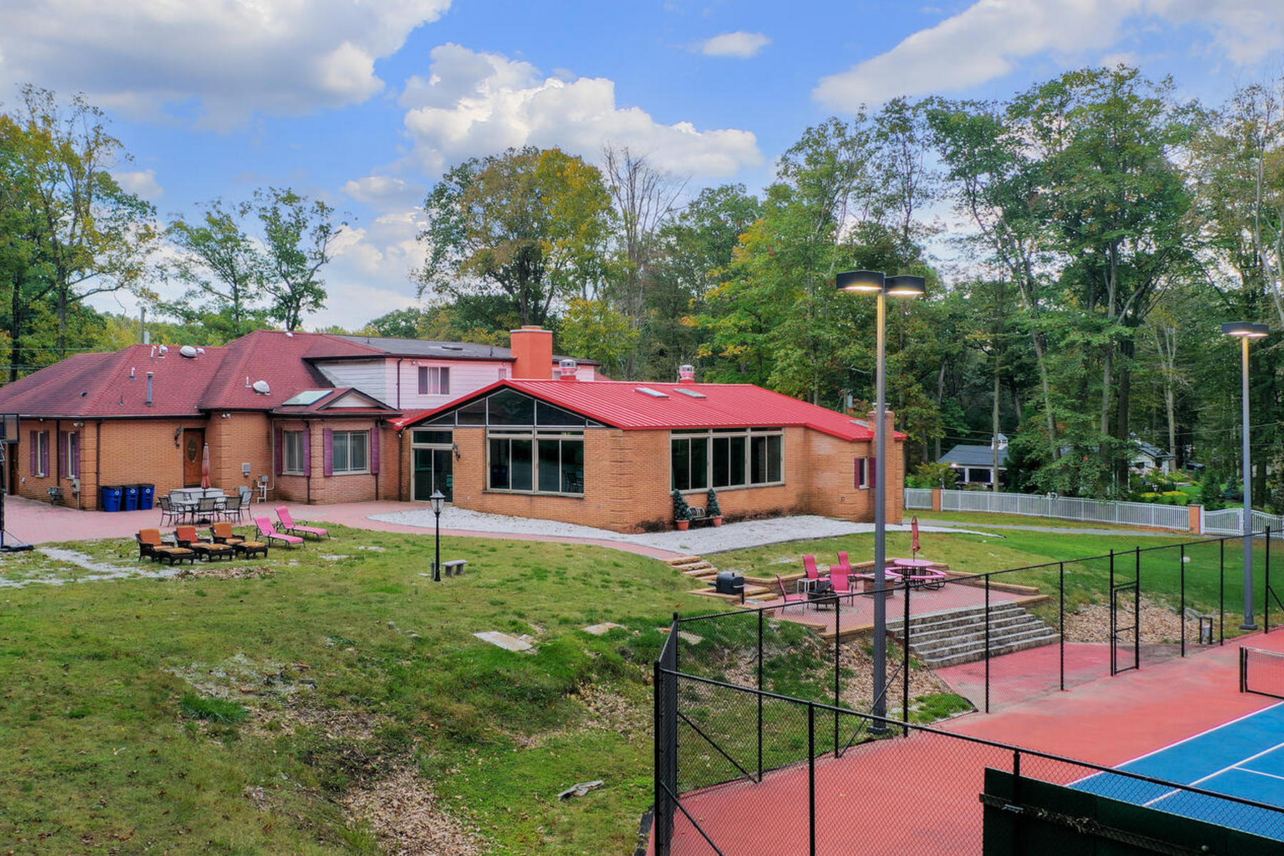 91 Chestnut Ridge Road 