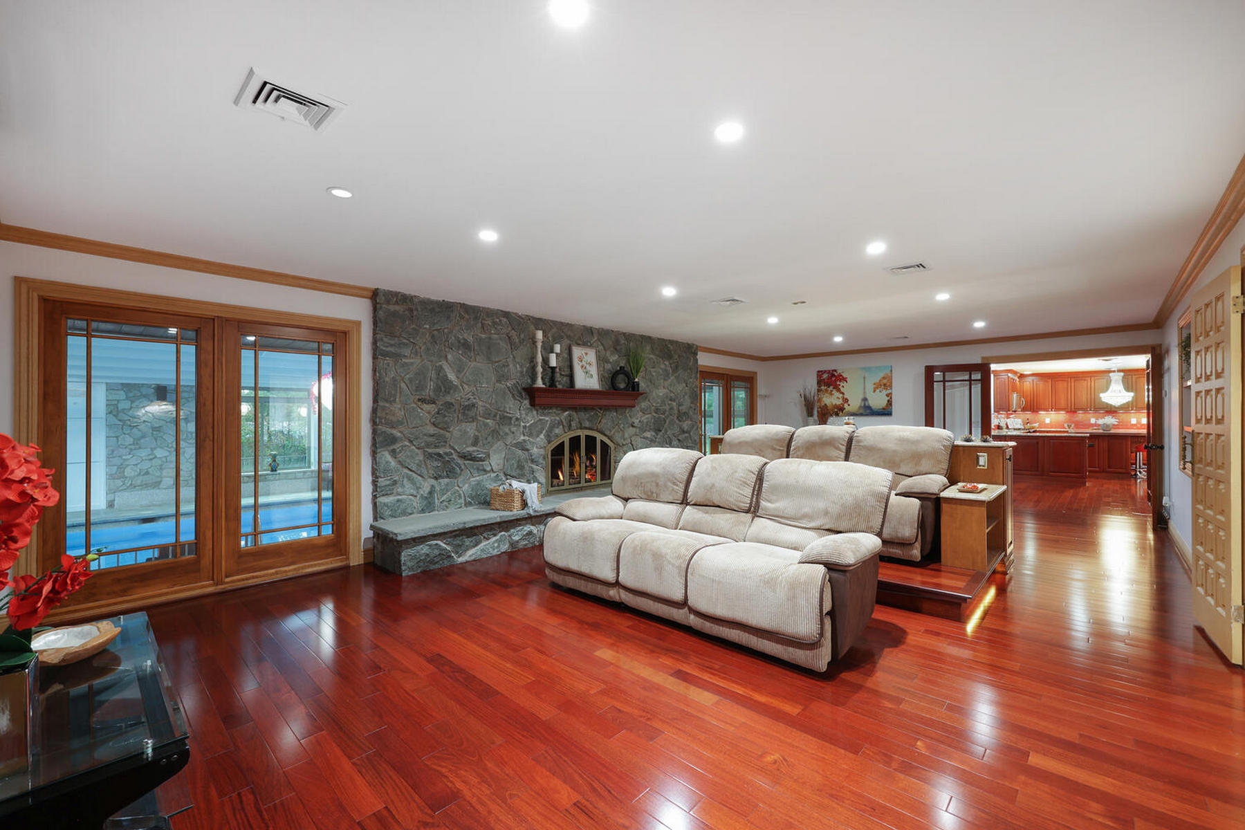 91 Chestnut Ridge Road 