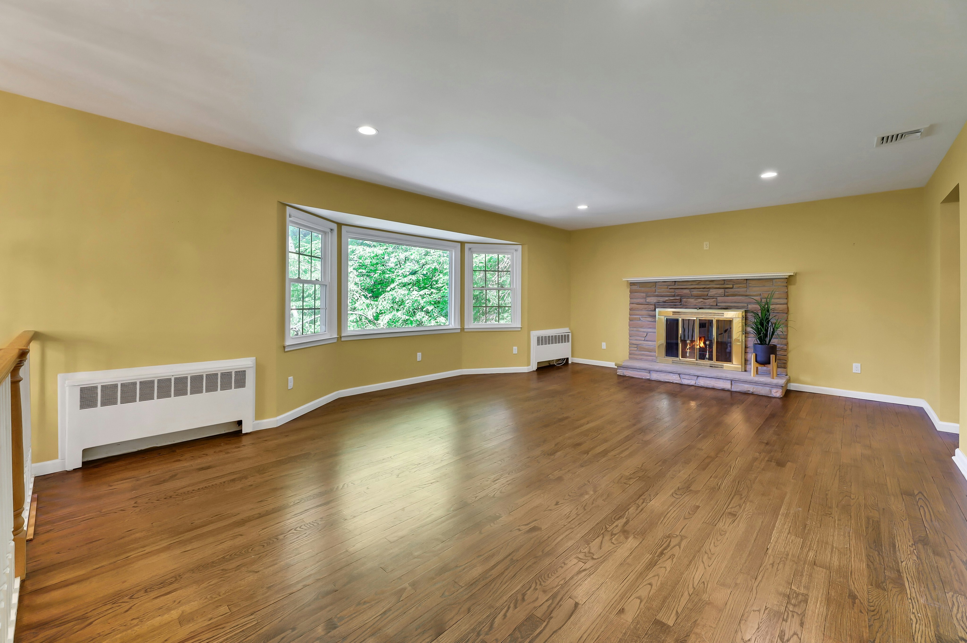 297 Pines Lake Drive East 