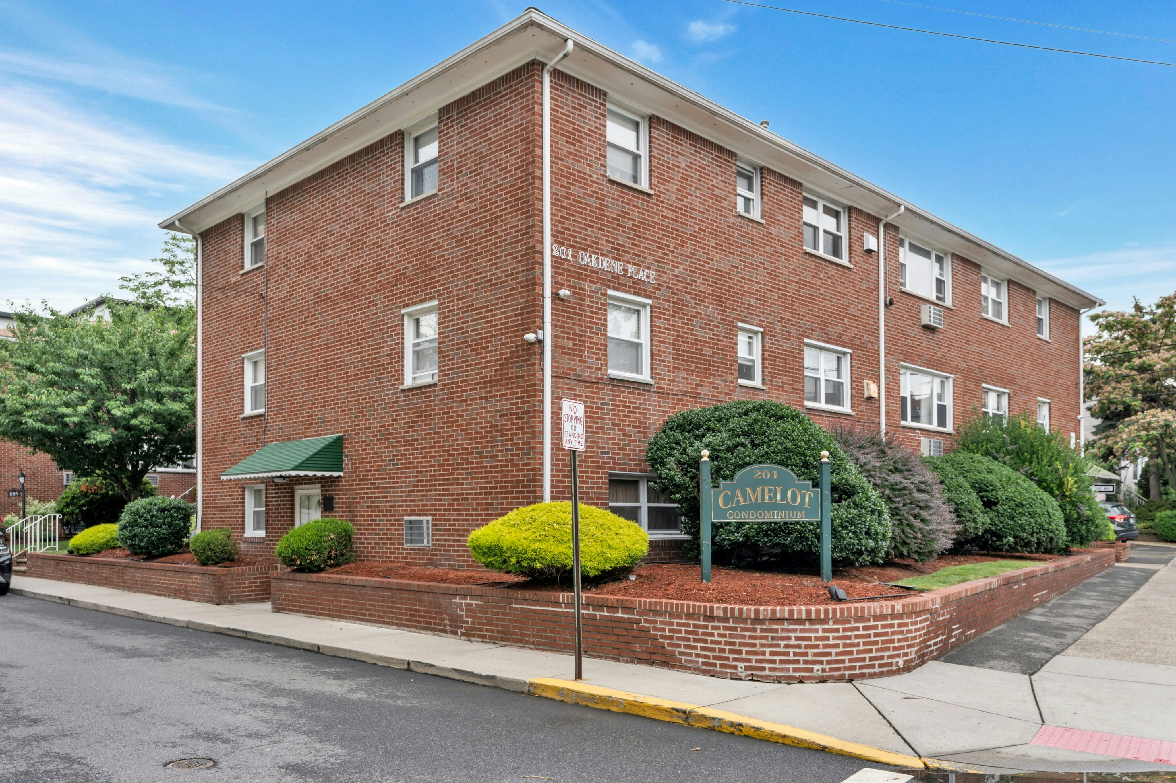 201 Oakdene Place #D1