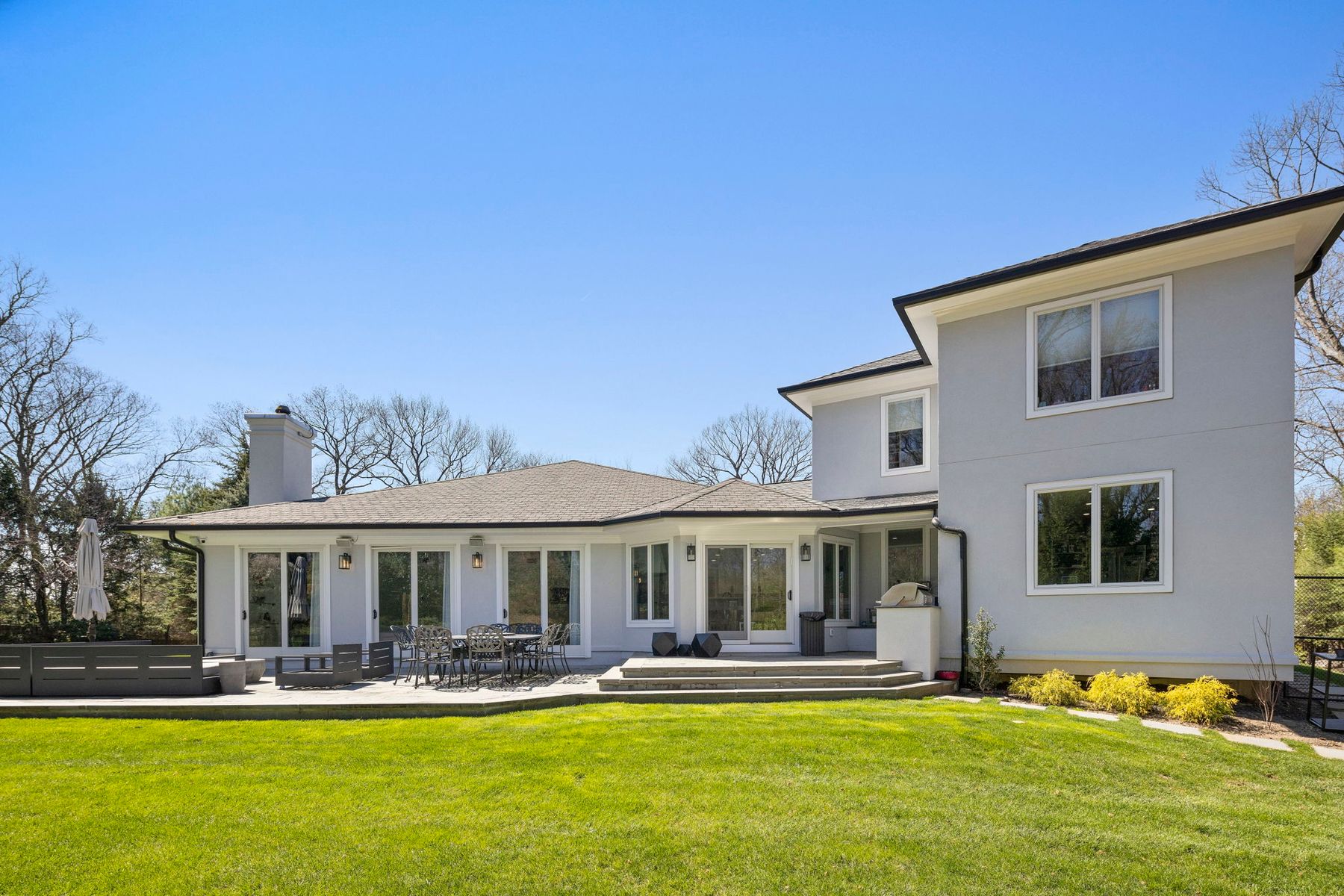 425 Highview