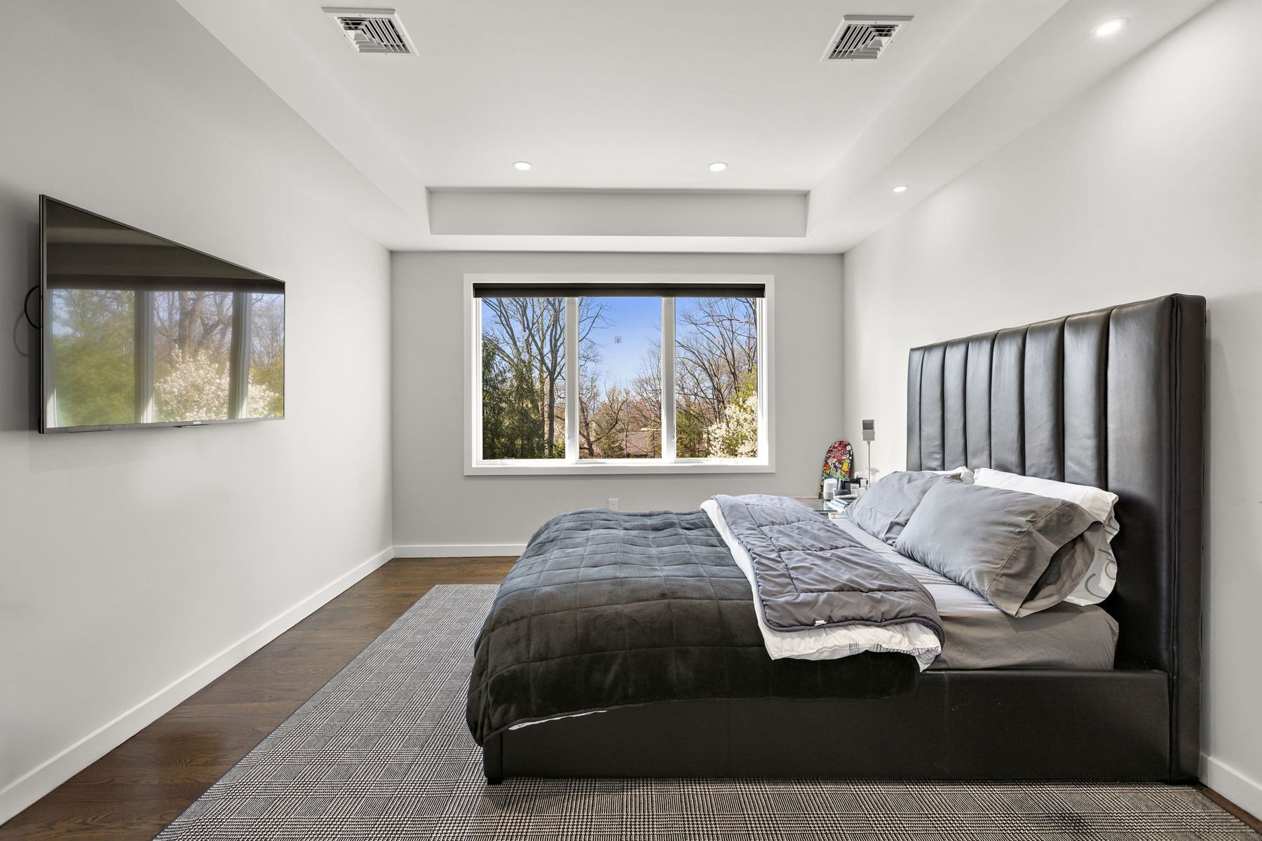 425 Highview