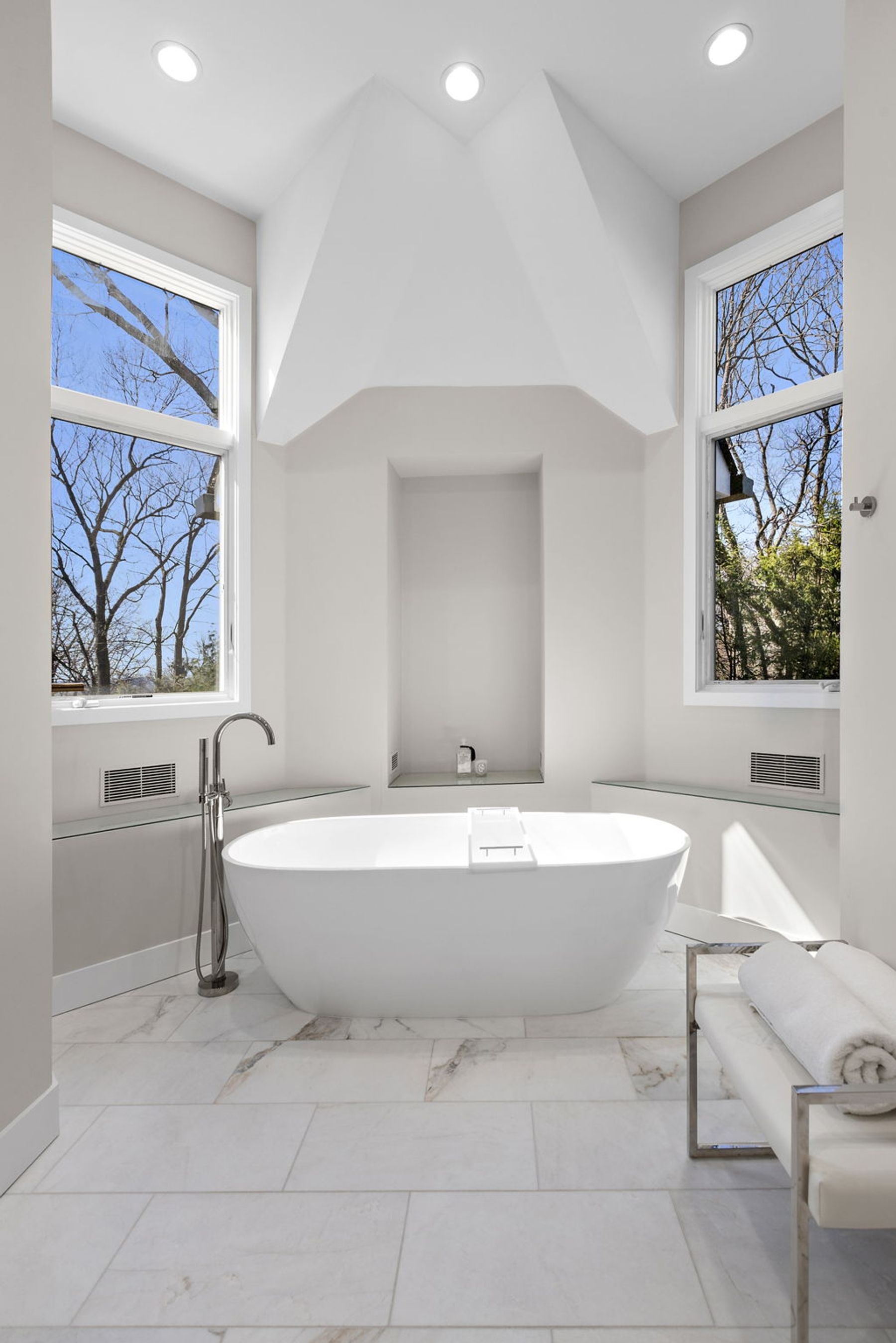 425 Highview