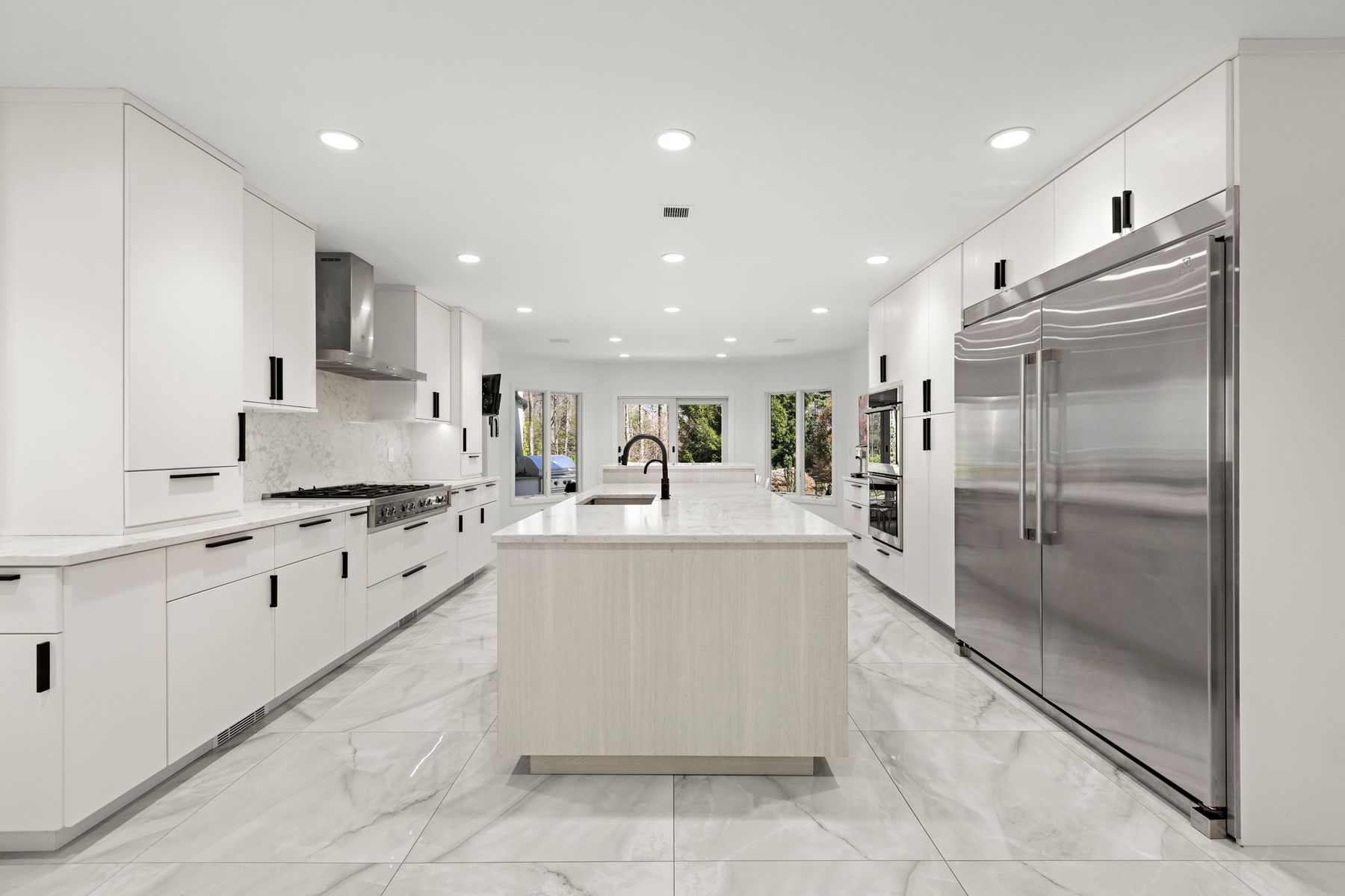 425 Highview