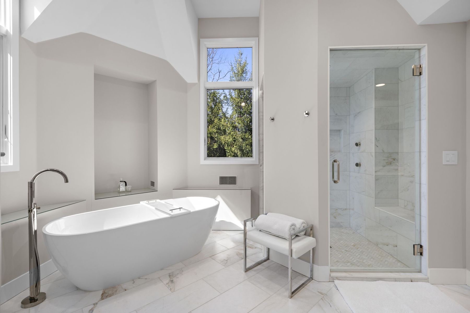 425 Highview