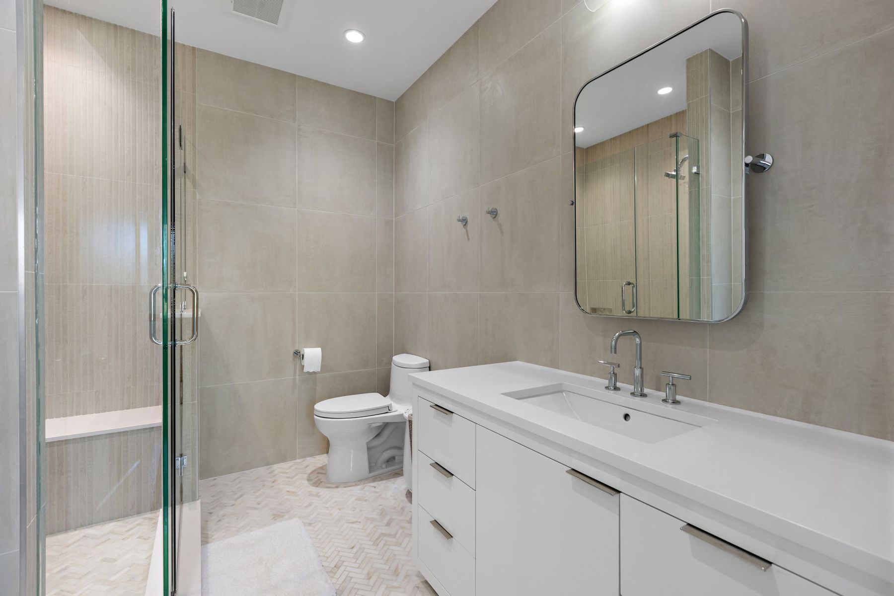 425 Highview