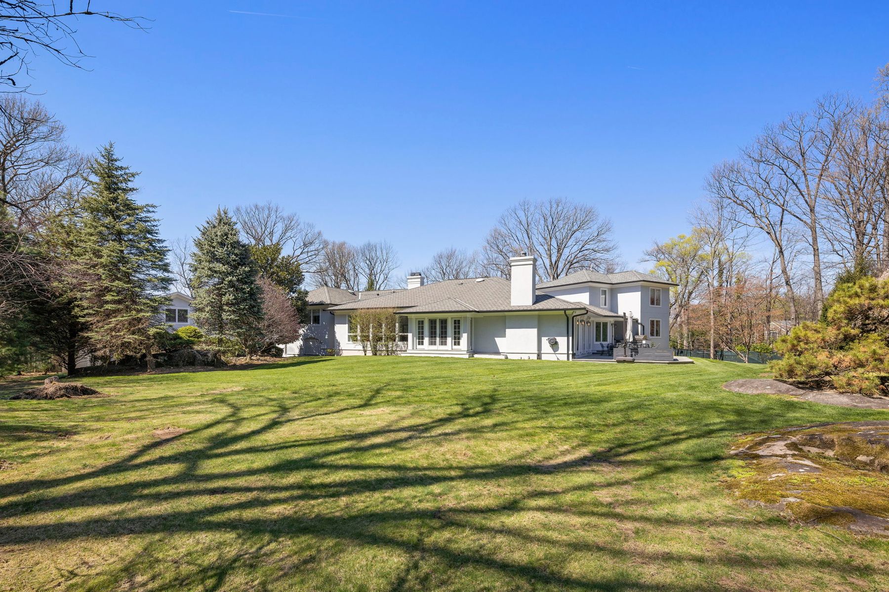 425 Highview