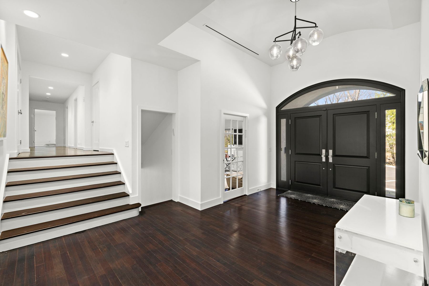 425 Highview