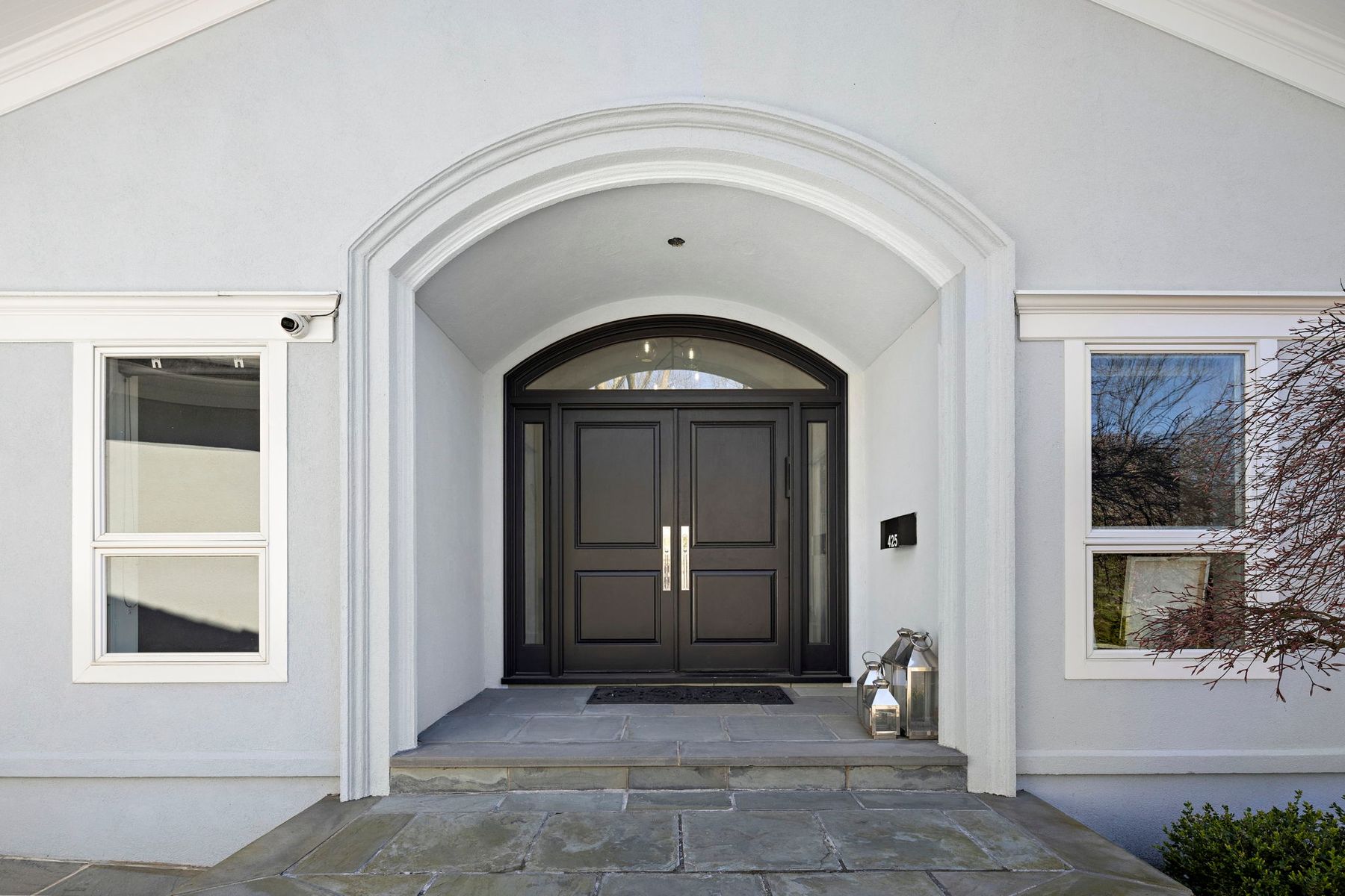 425 Highview