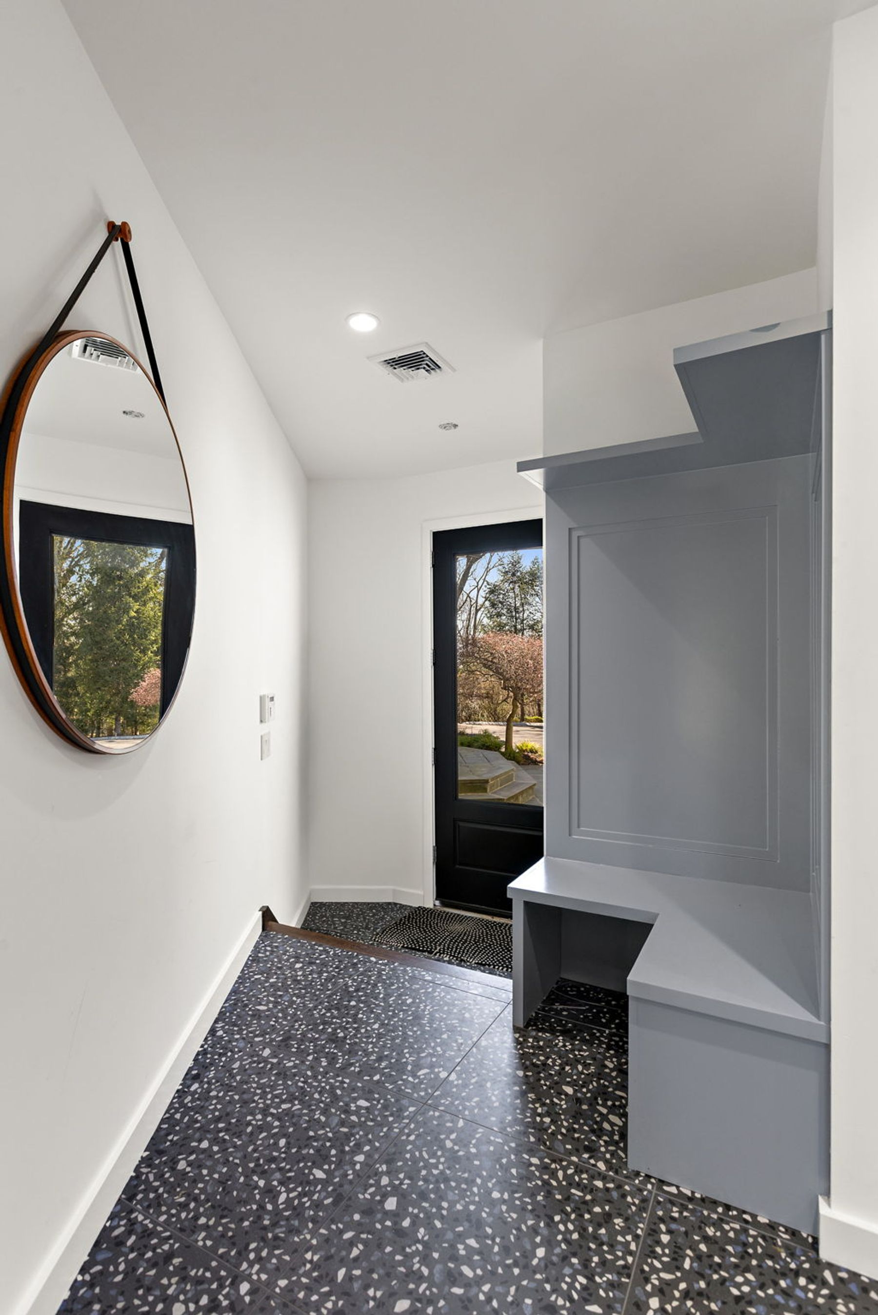 425 Highview