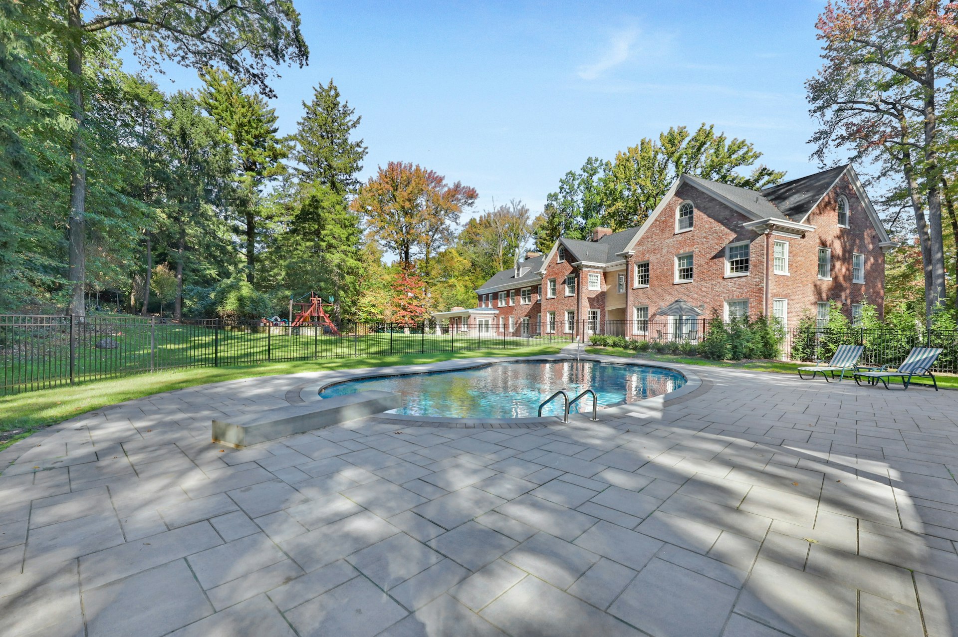 292 Maple