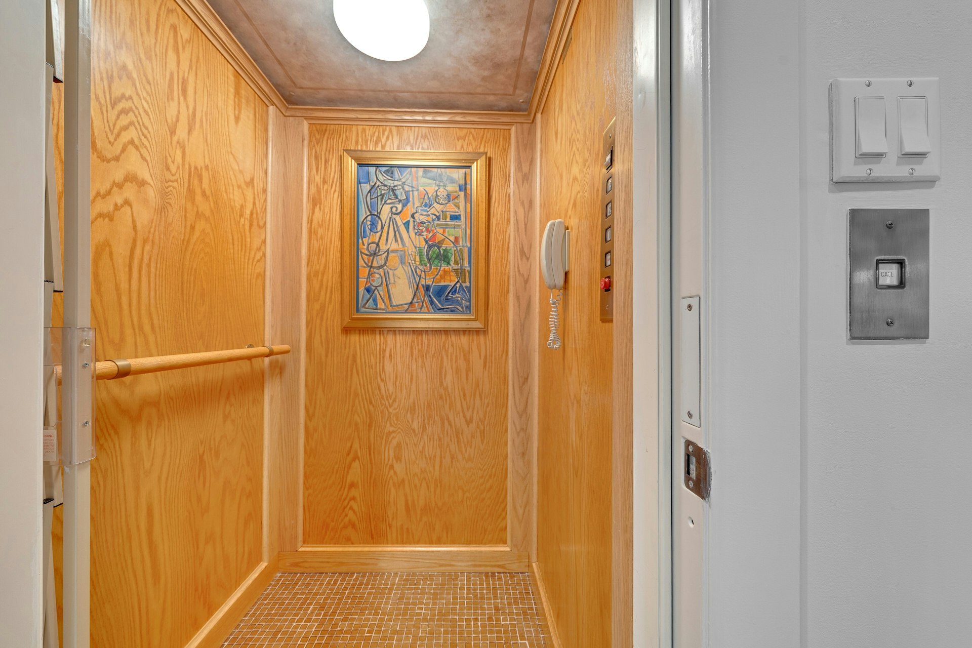 4 Ascot Way 