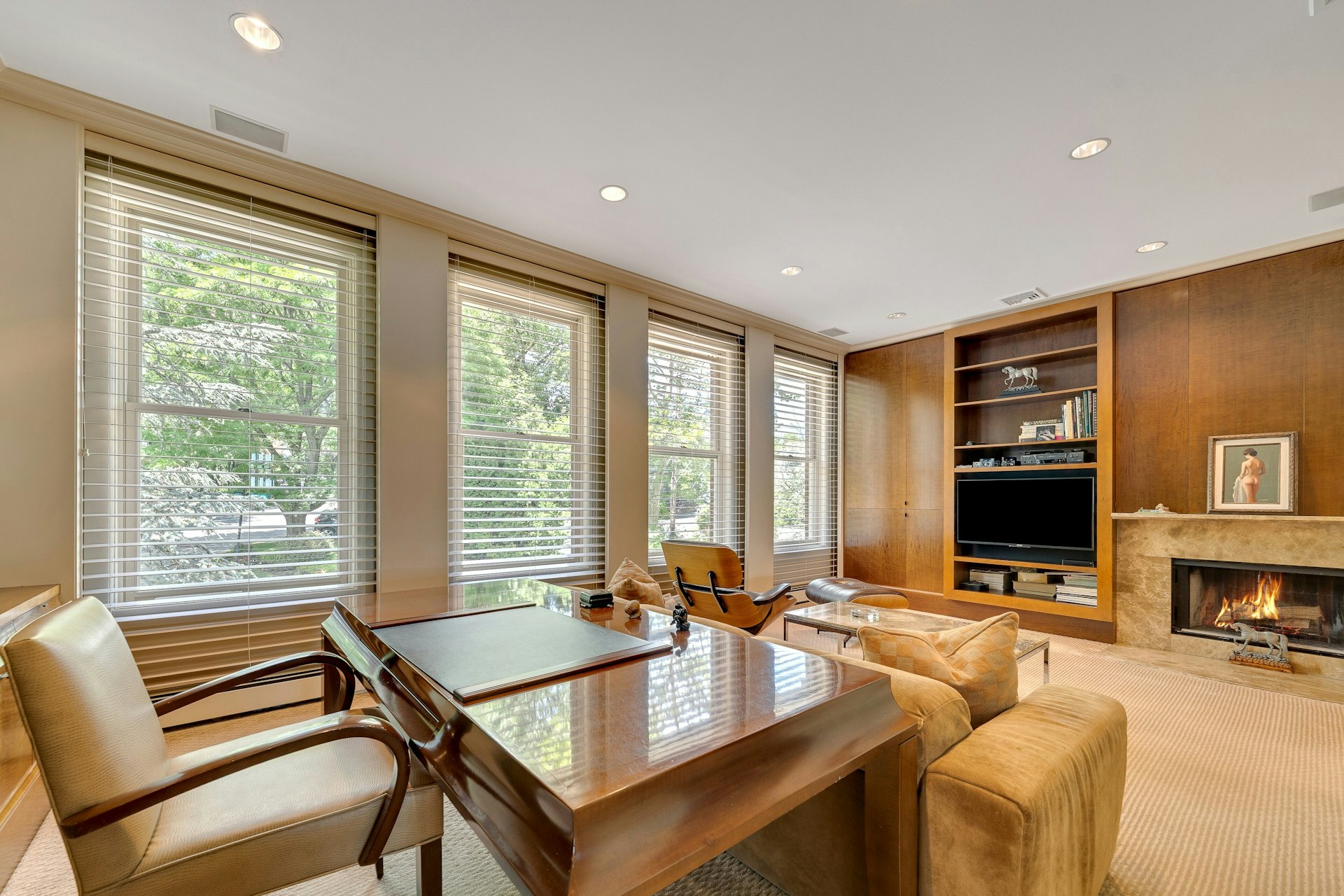 4 Ascot Way 