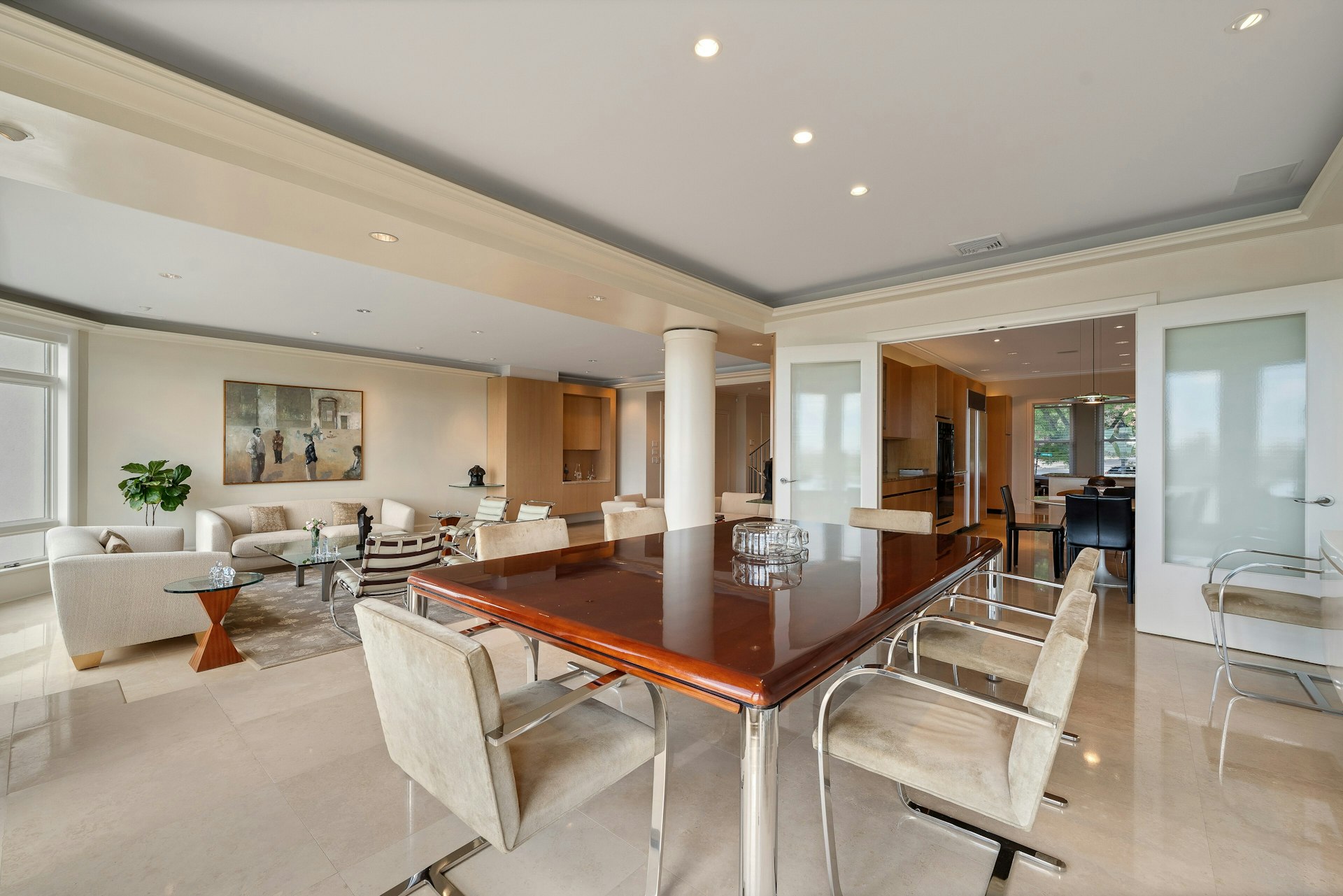 4 Ascot Way 