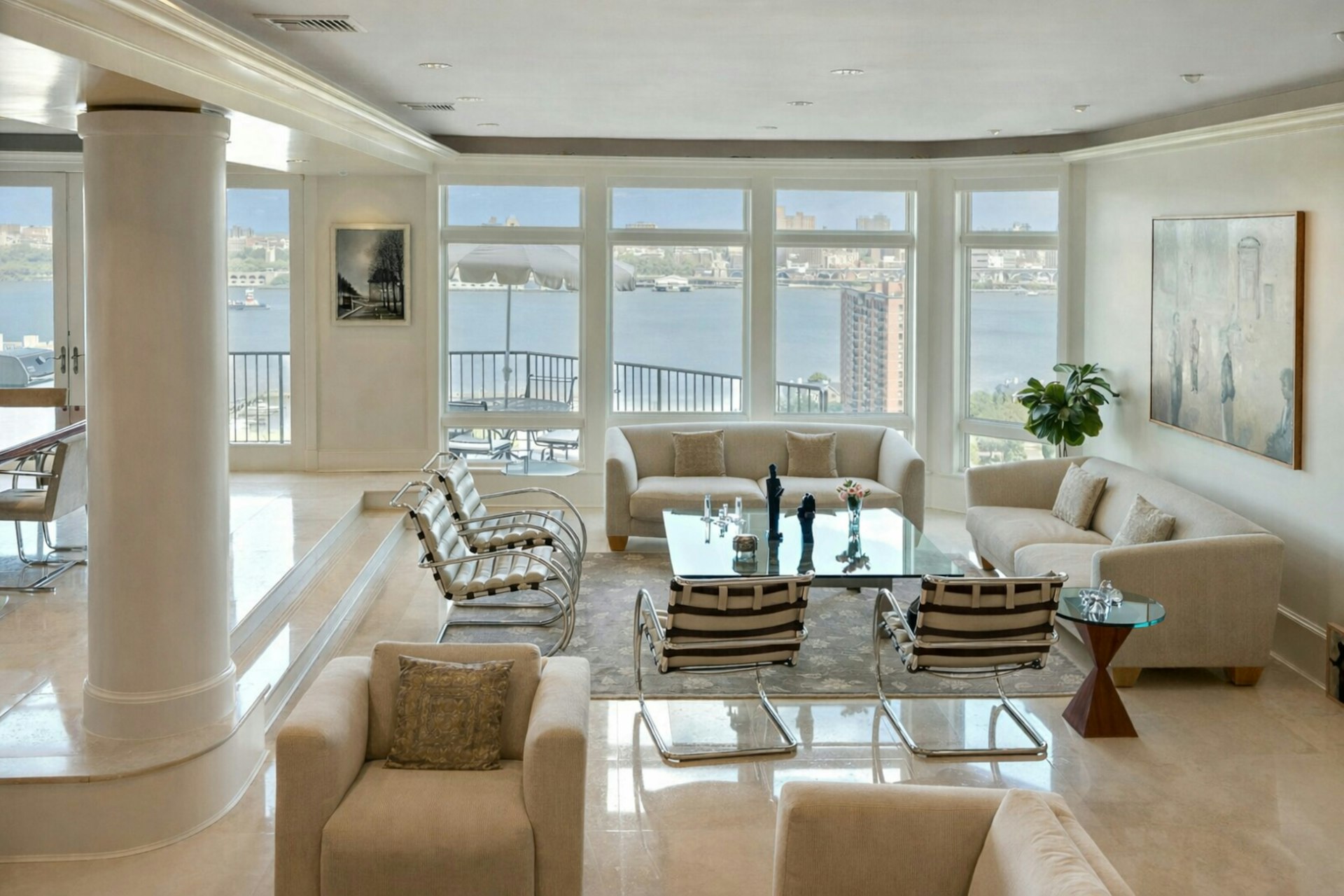 4 Ascot Way 