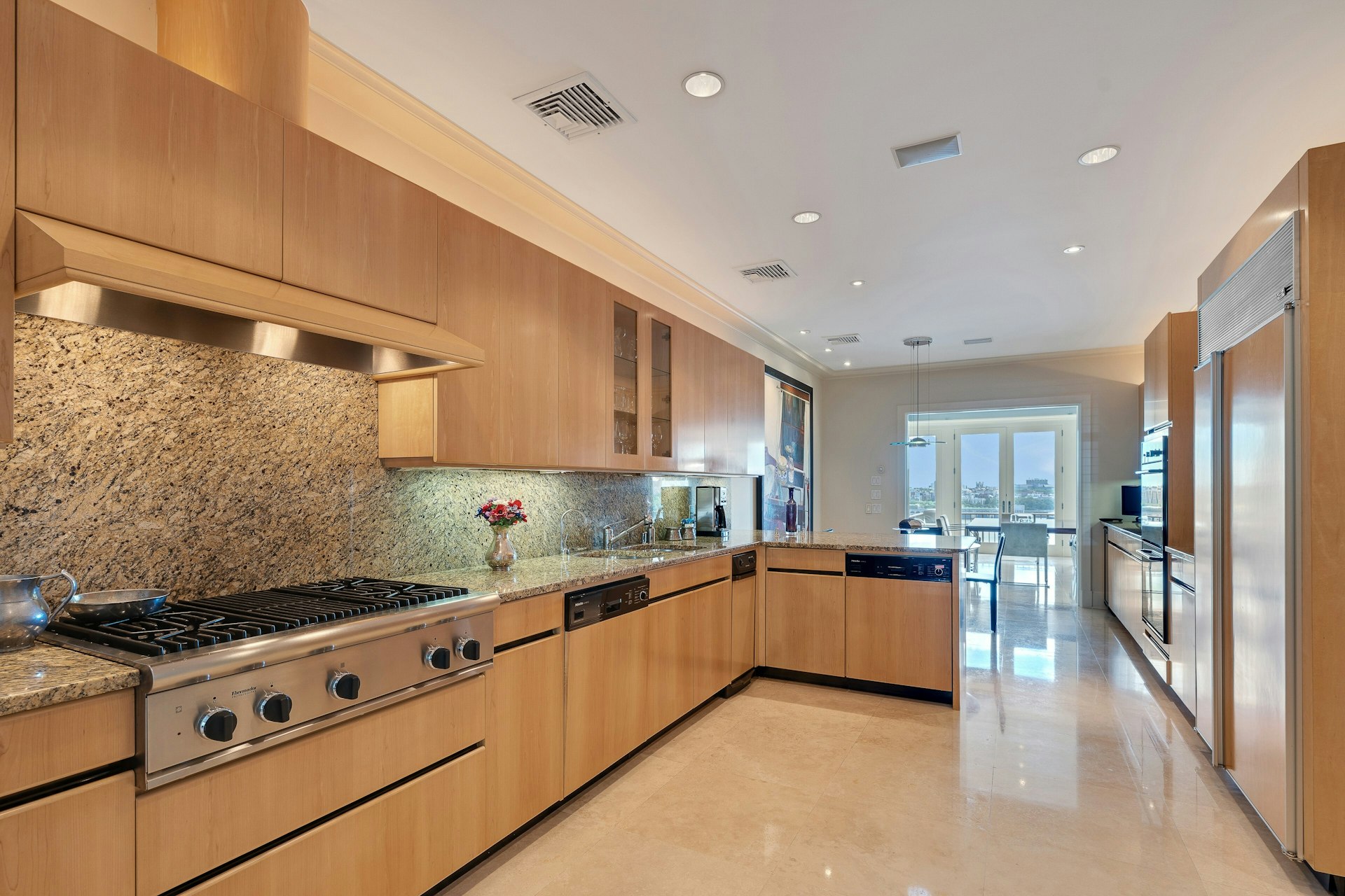 4 Ascot Way 