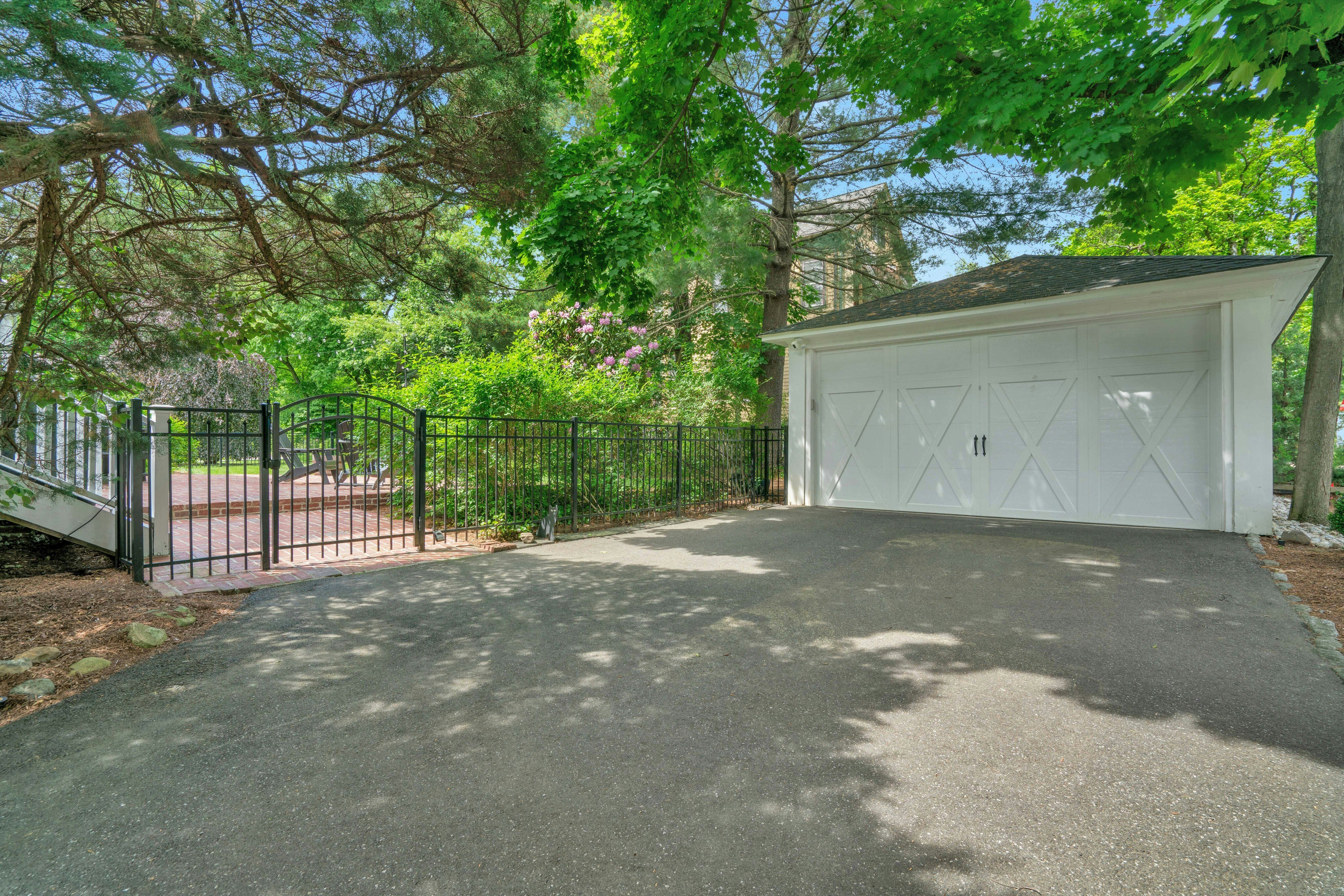141 West End Avenue 