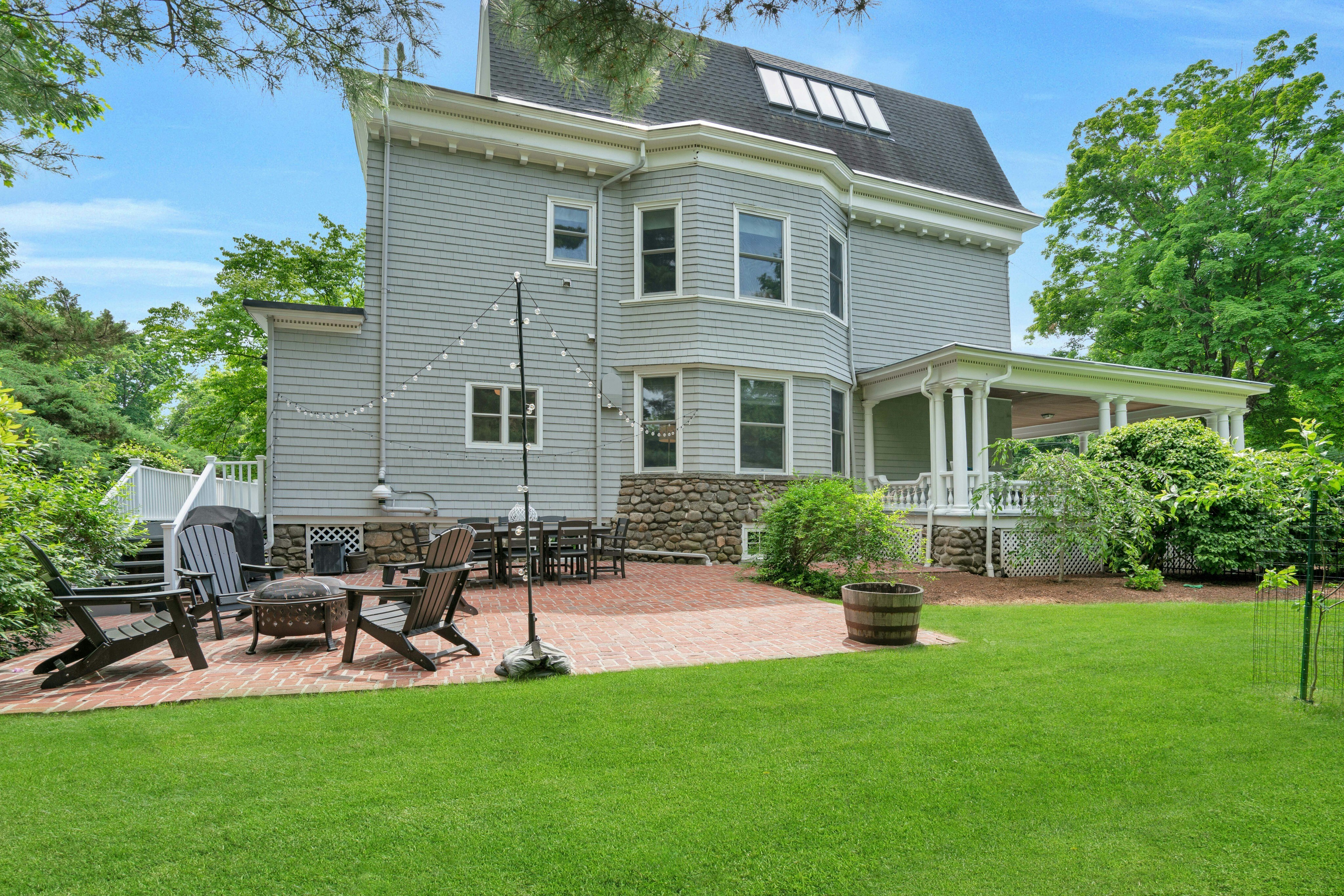141 West End Avenue 