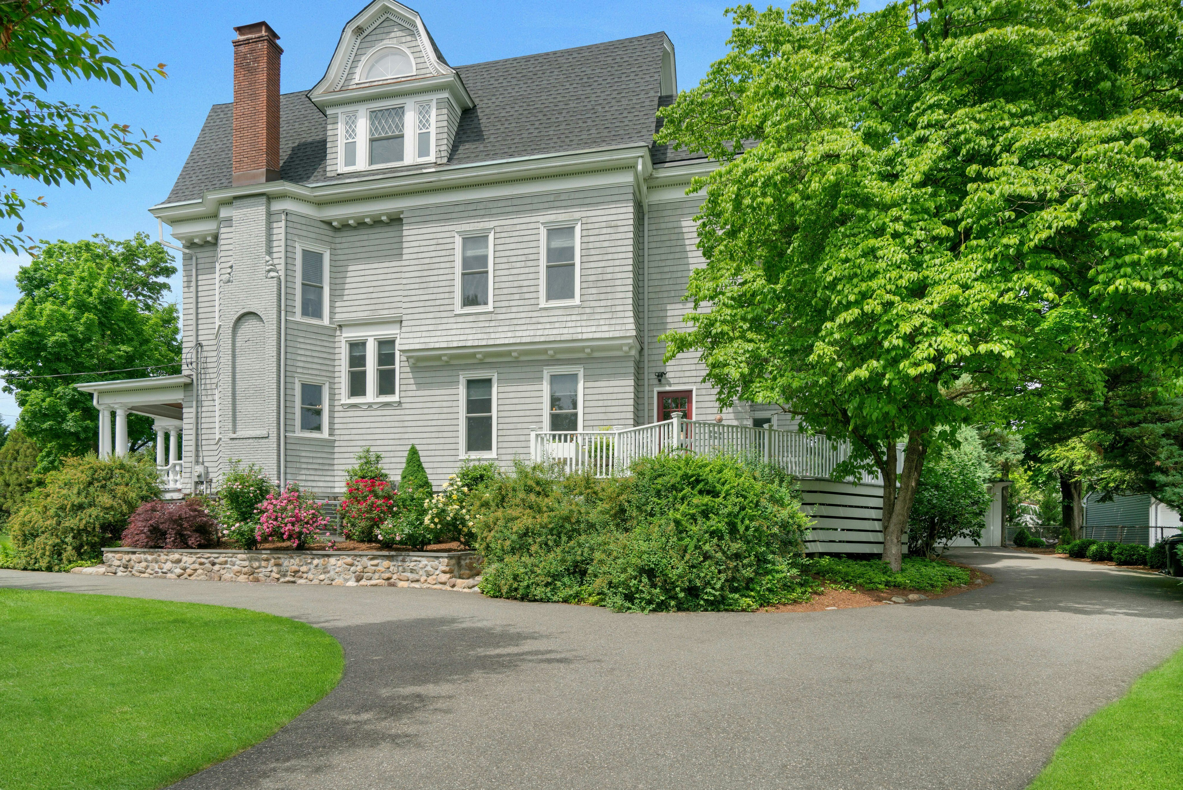 141 West End Avenue 