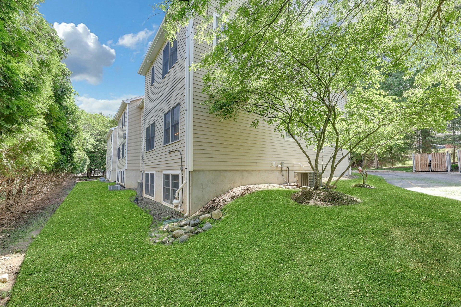 9 Franklin Avenue 9A