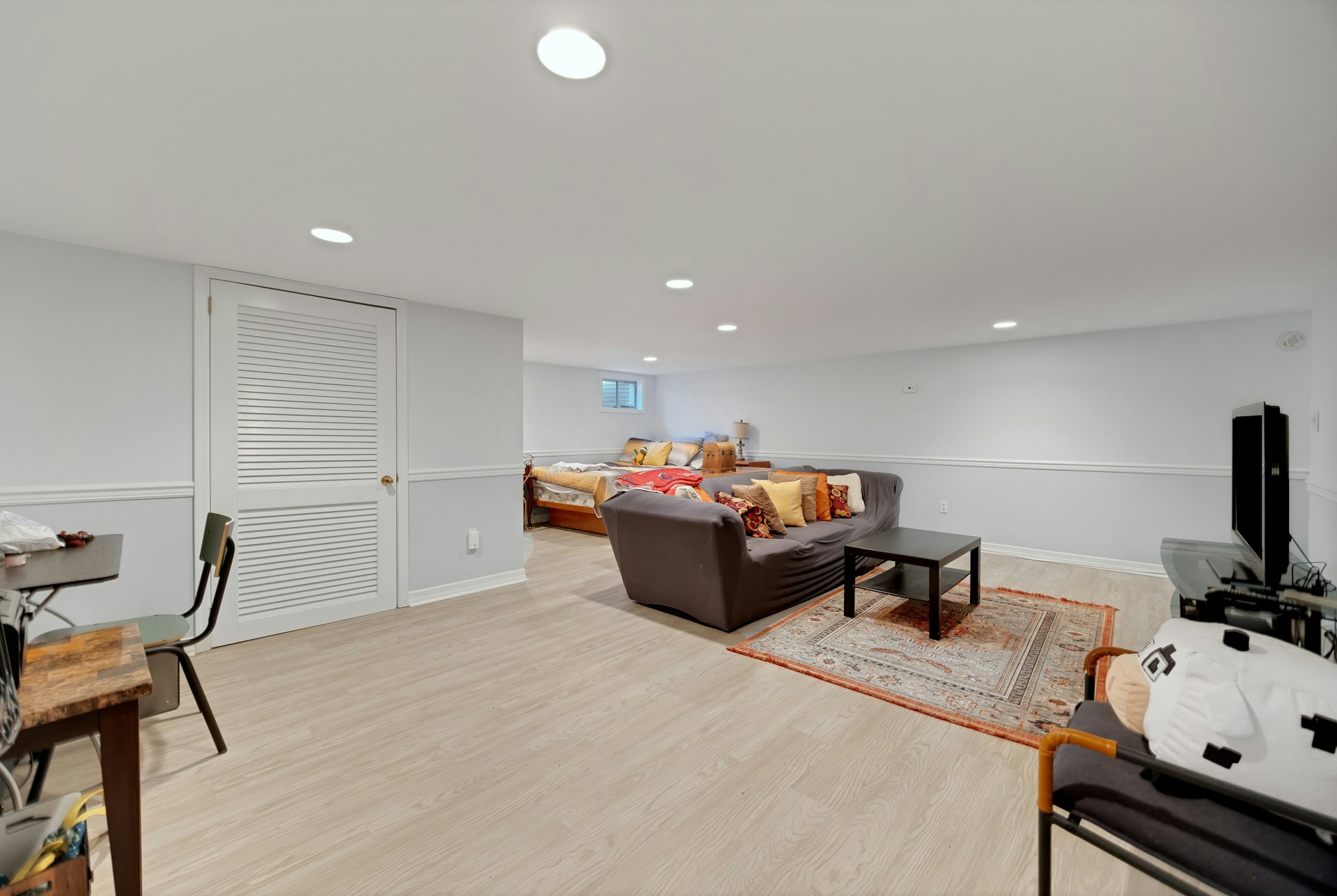 22 Hampton Court 422
