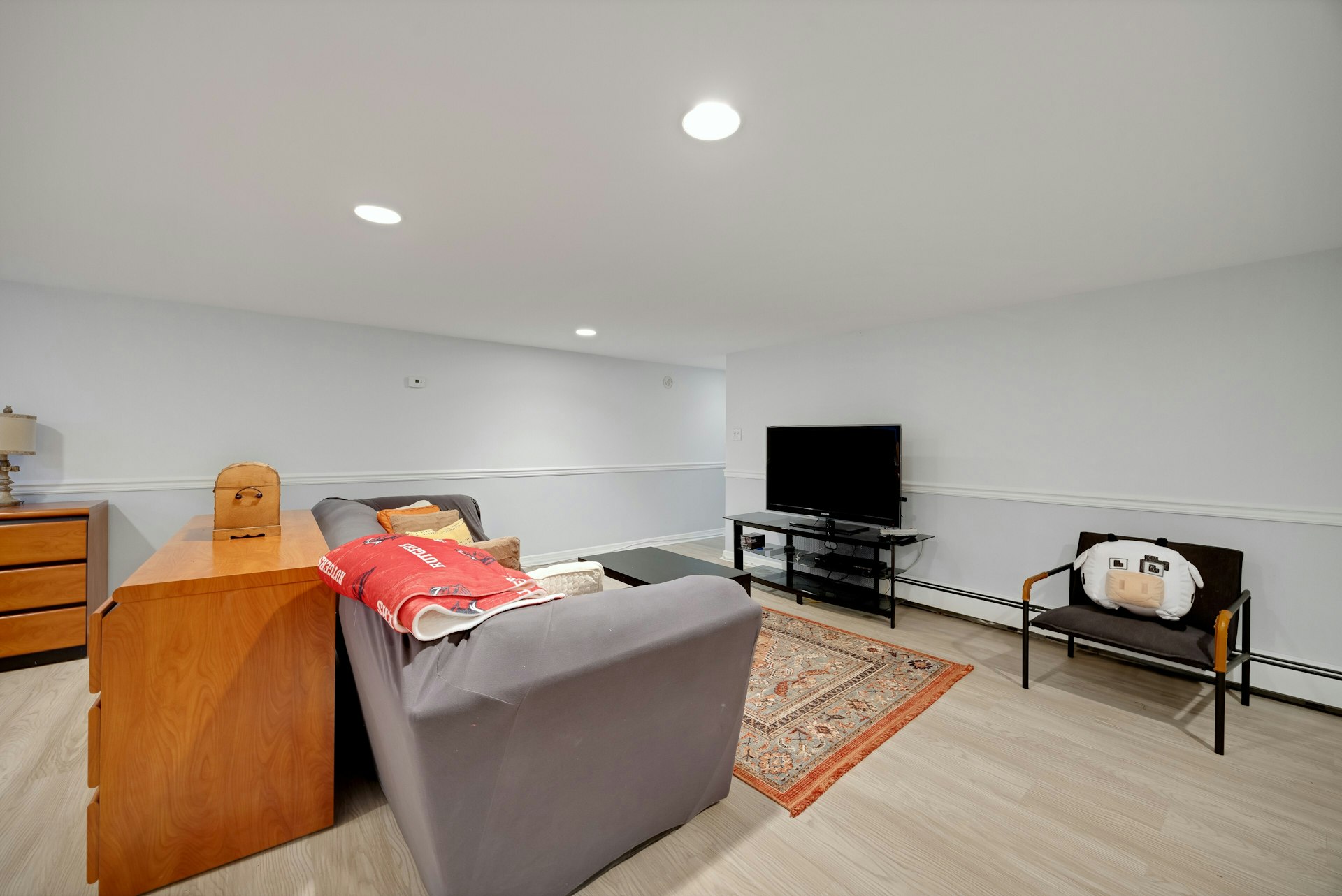 22 Hampton Court 422