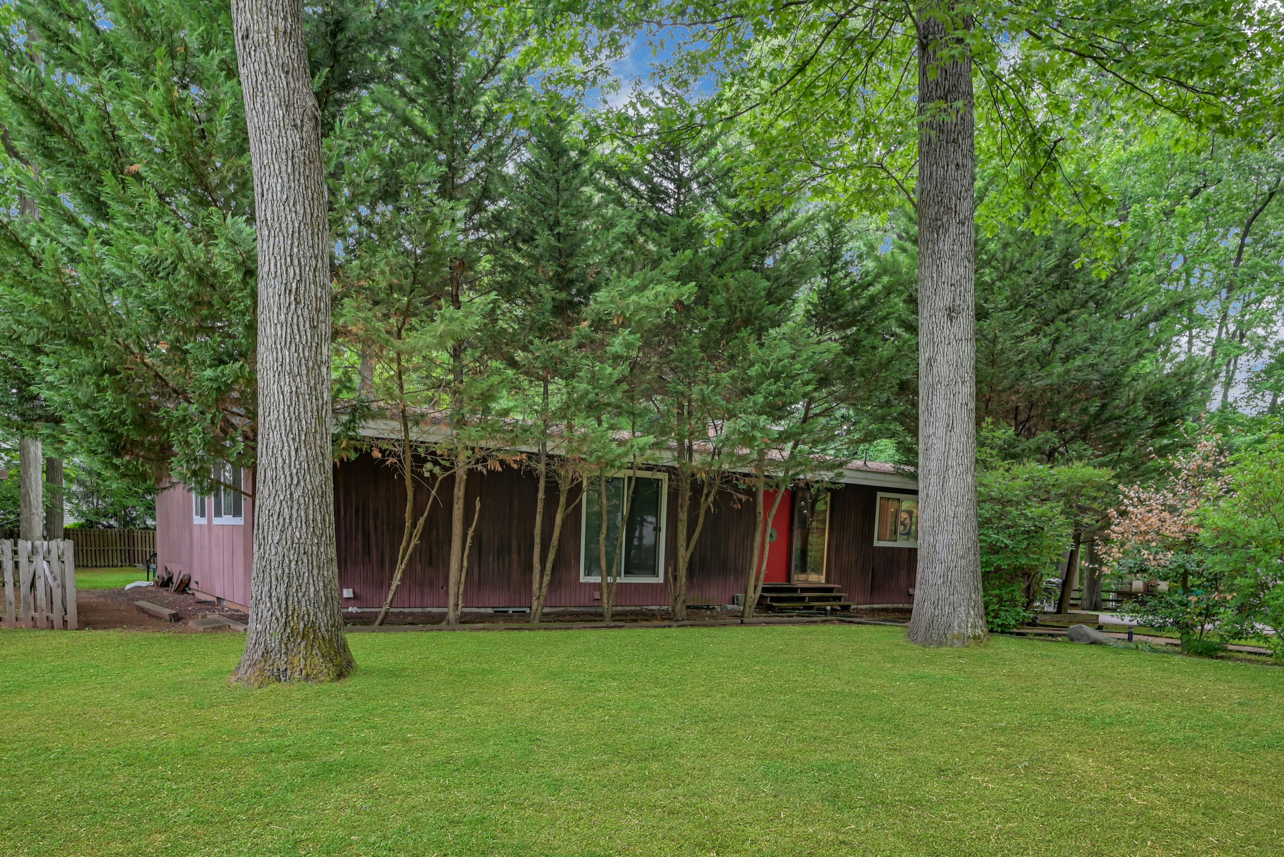 2009 East Glen Avenue 