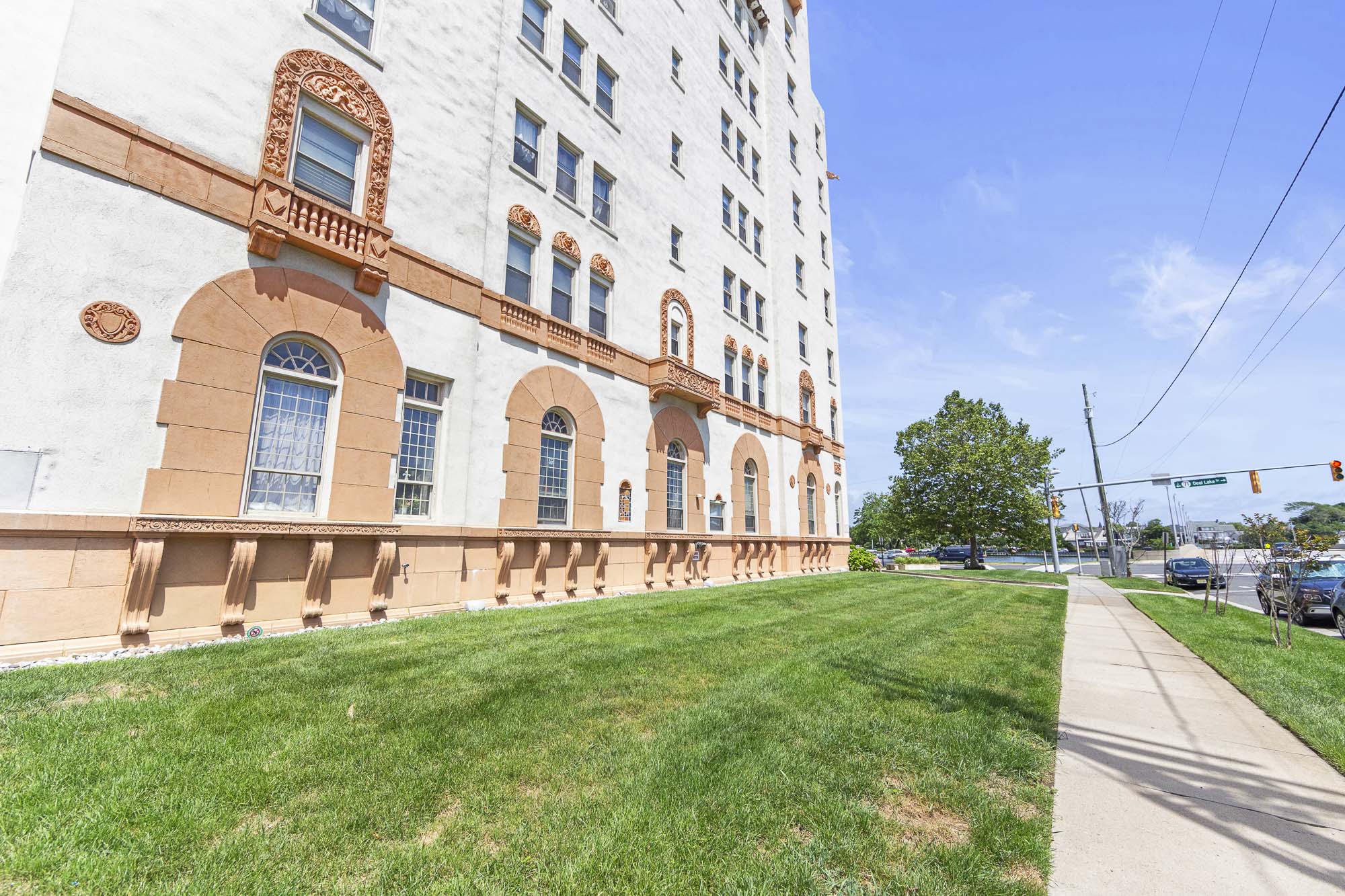 400 Deal Lake Unit# 7H