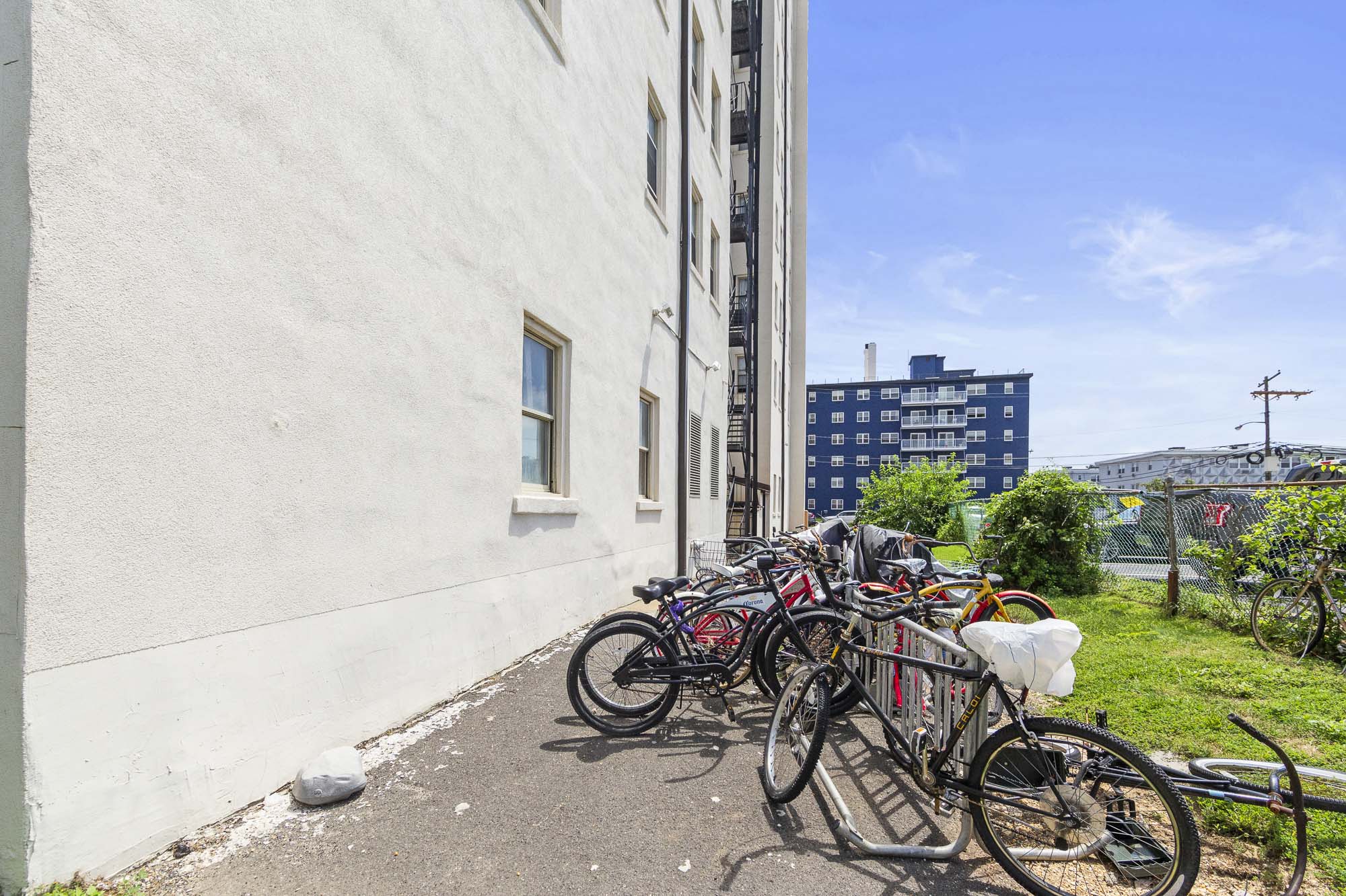400 Deal Lake Unit# 7H