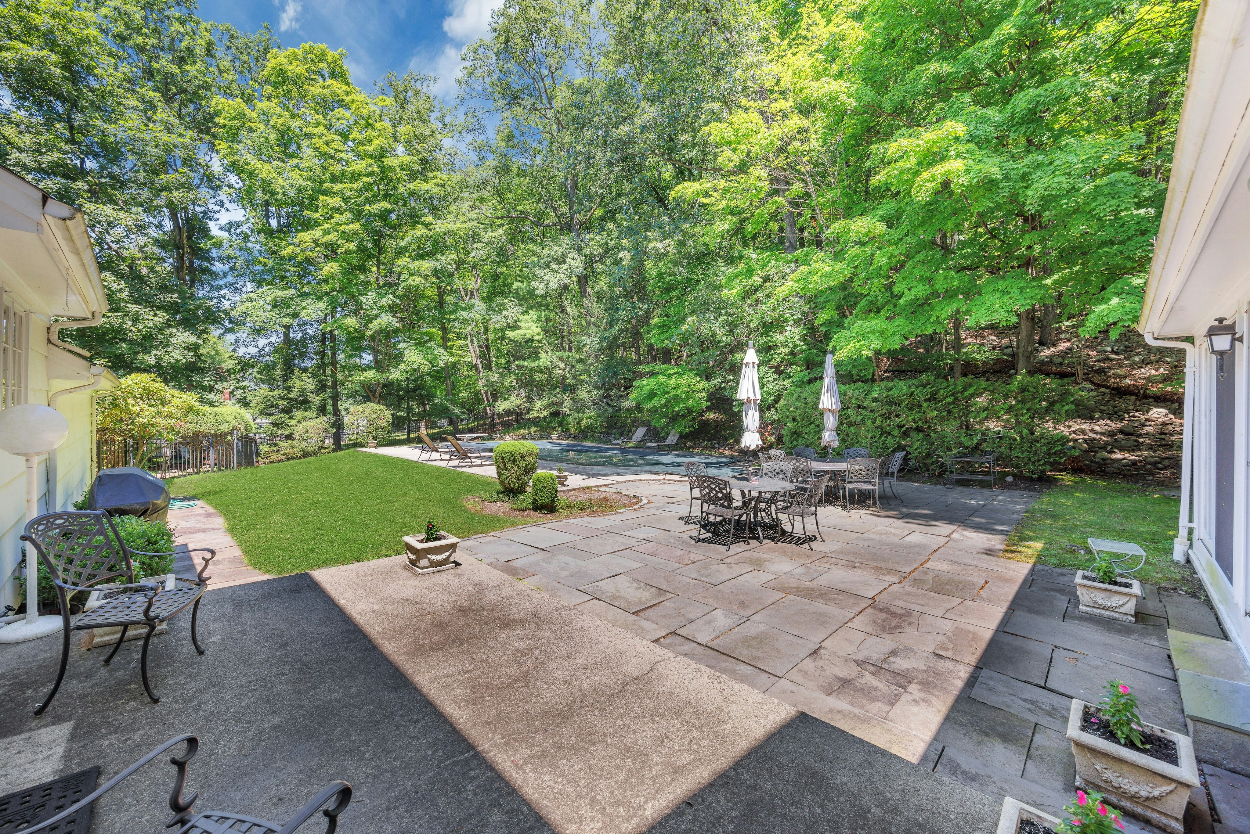 621 Winding Hollow Drive 