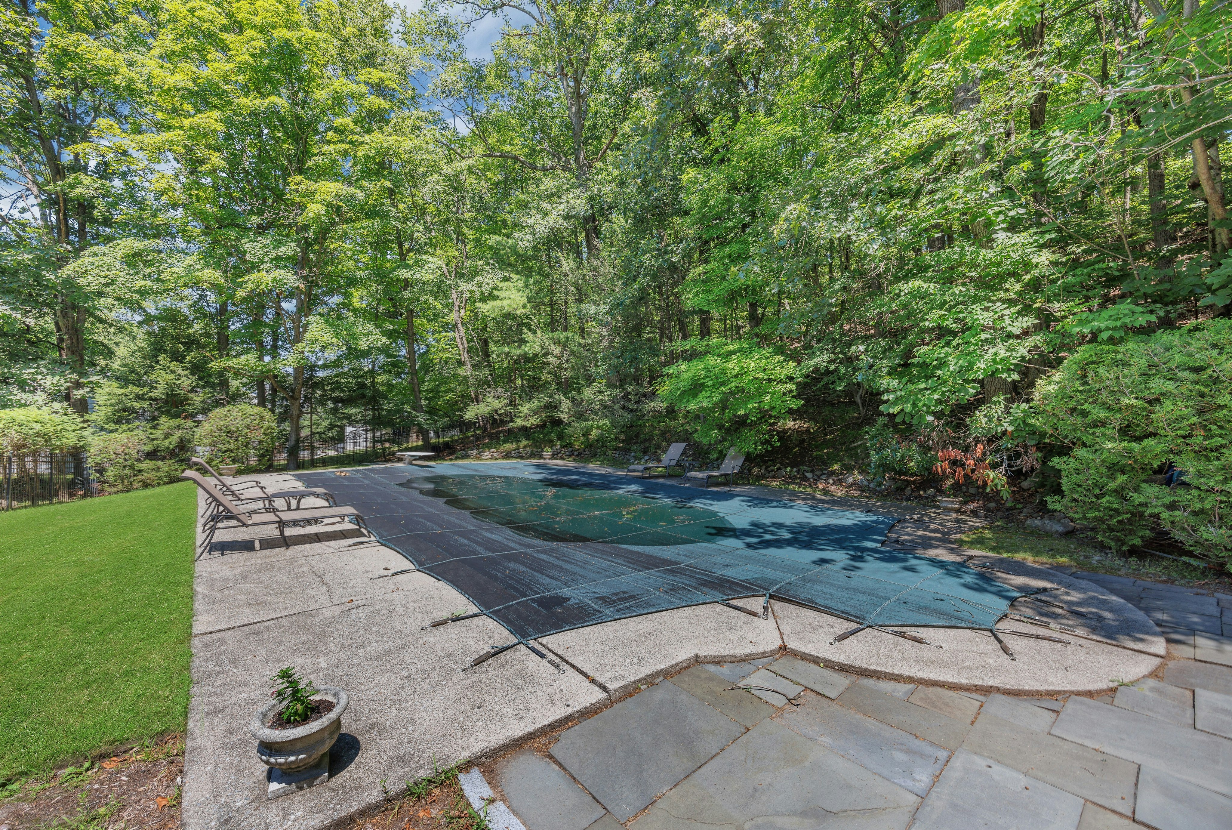 621 Winding Hollow Drive 