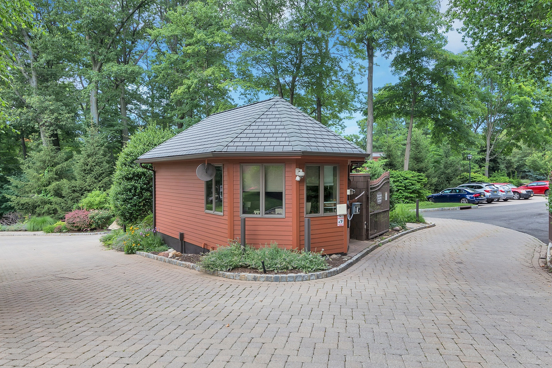 51 Hidden Ledge Road 