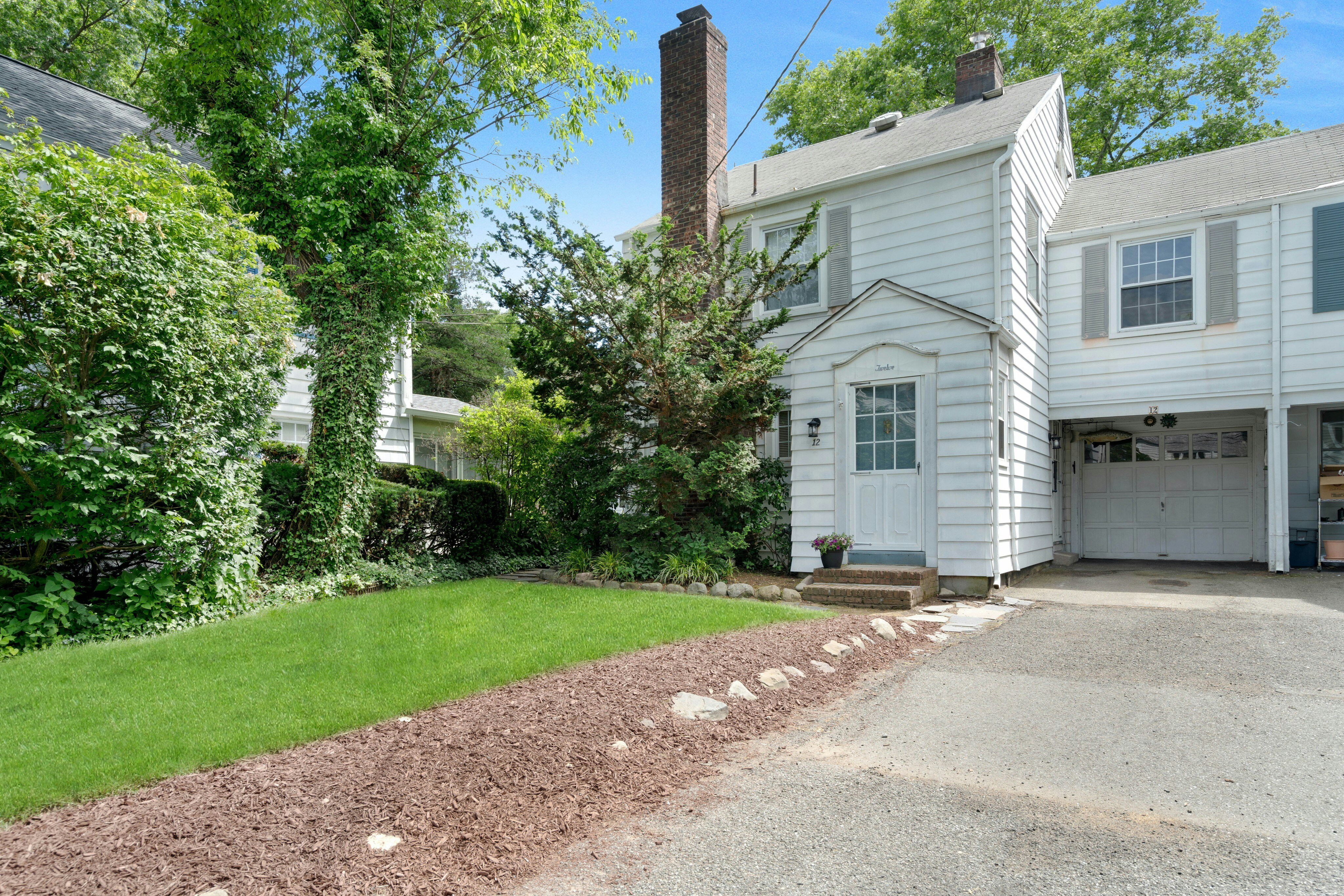 12 Bancroft Place 