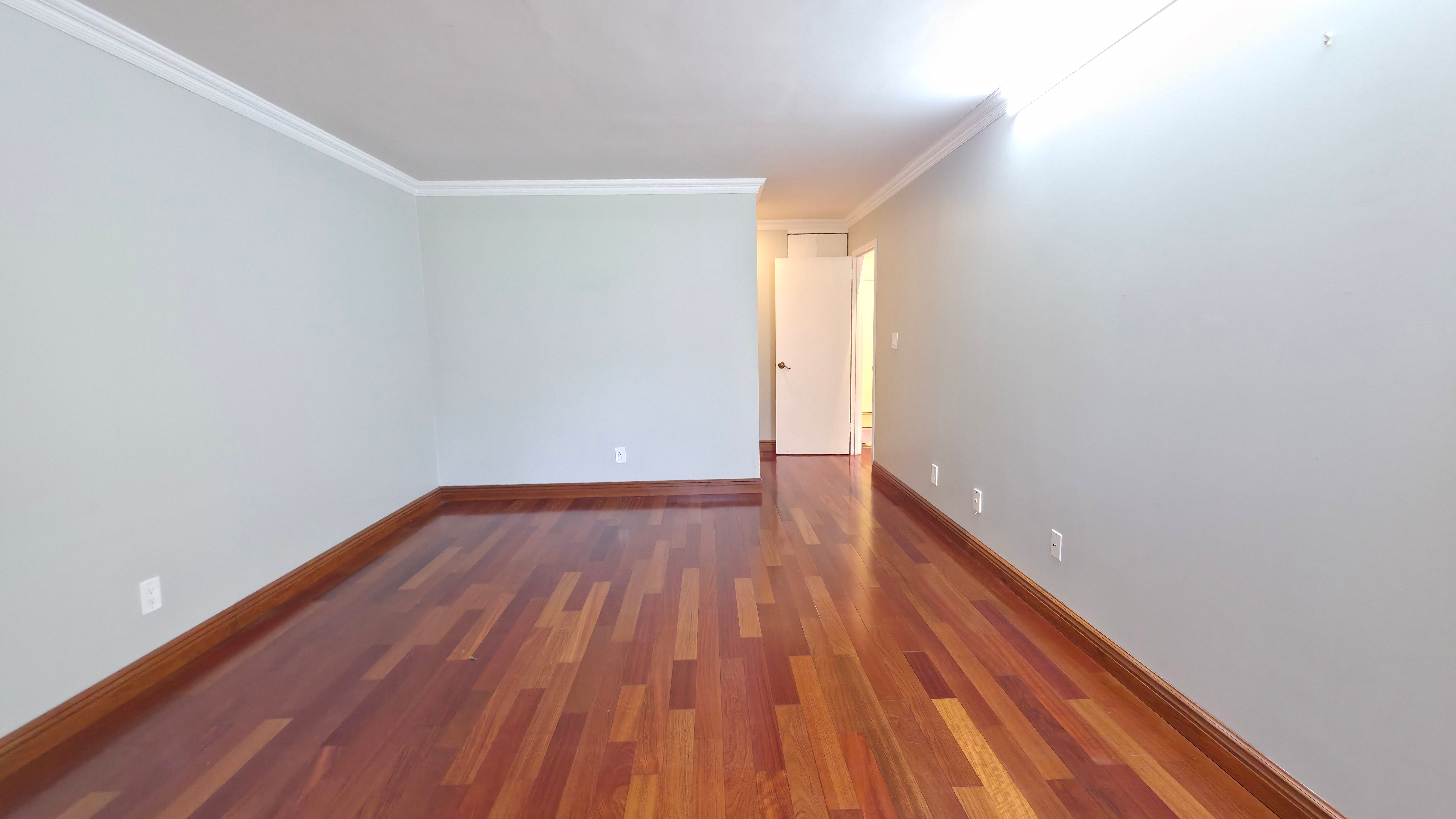 1055 River Road #302