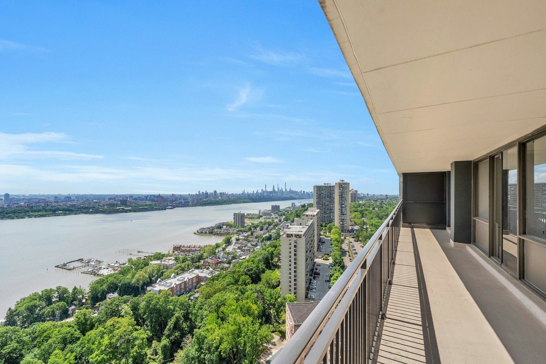 1500 Palisade Avenue #23E