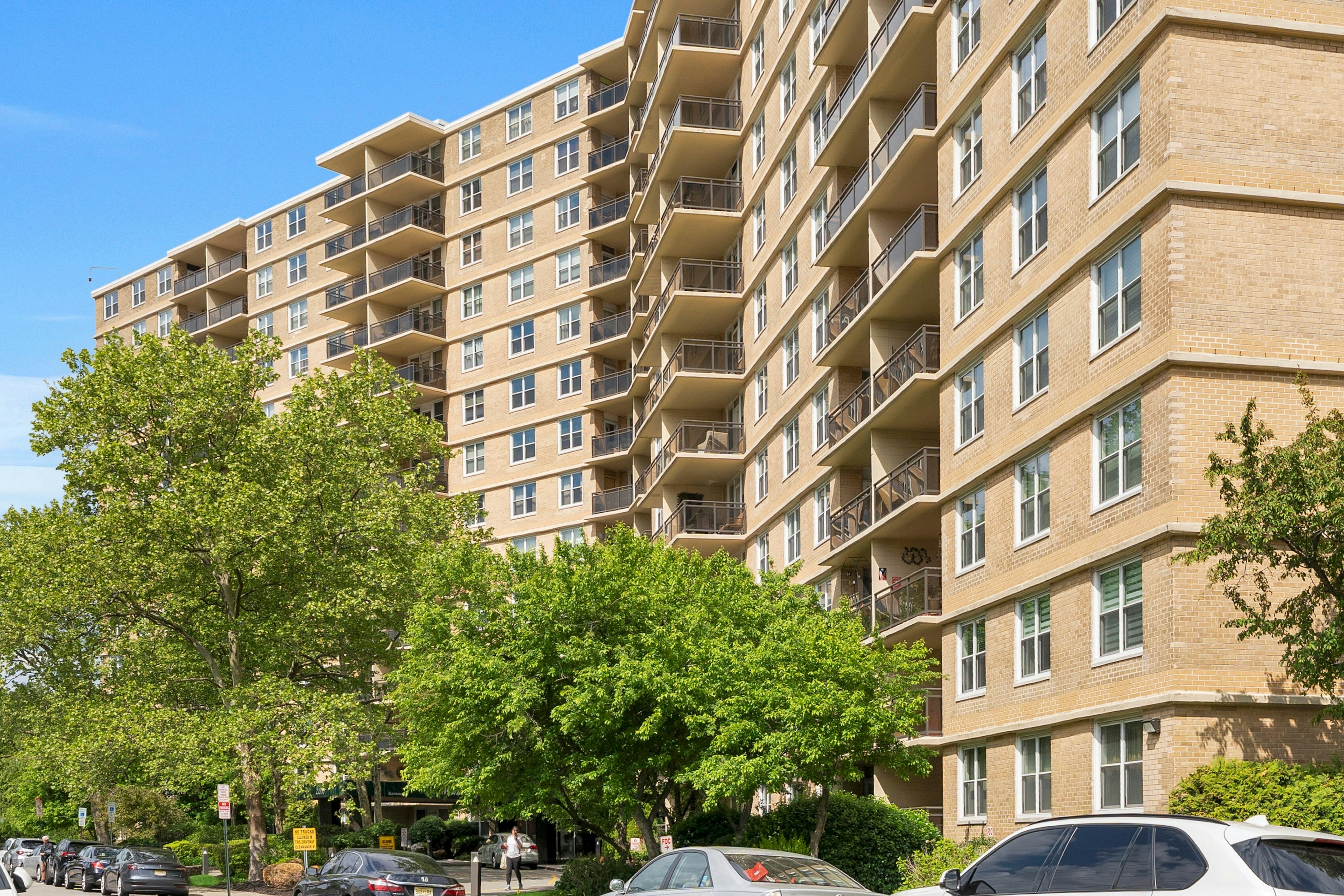 2200 North Central Road #6U