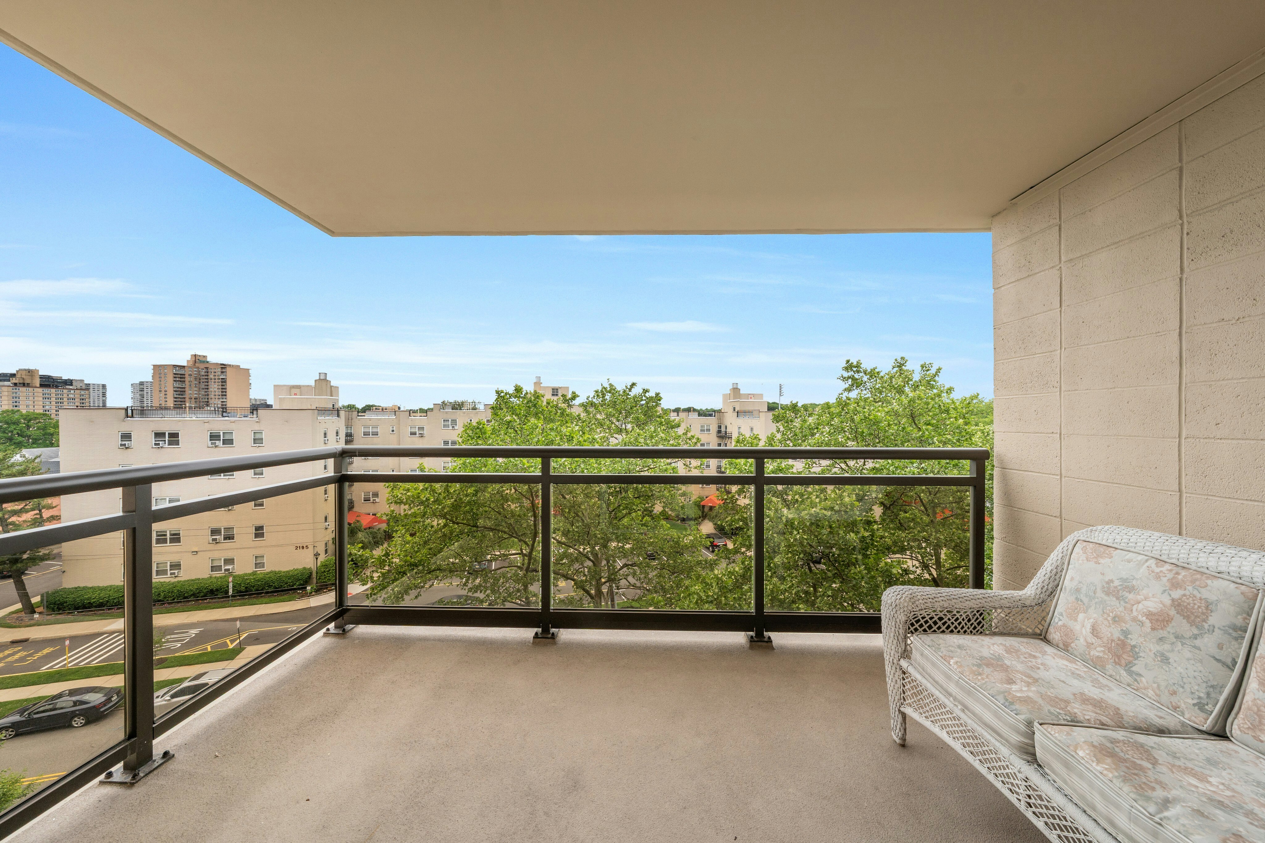 2200 North Central Road #6U
