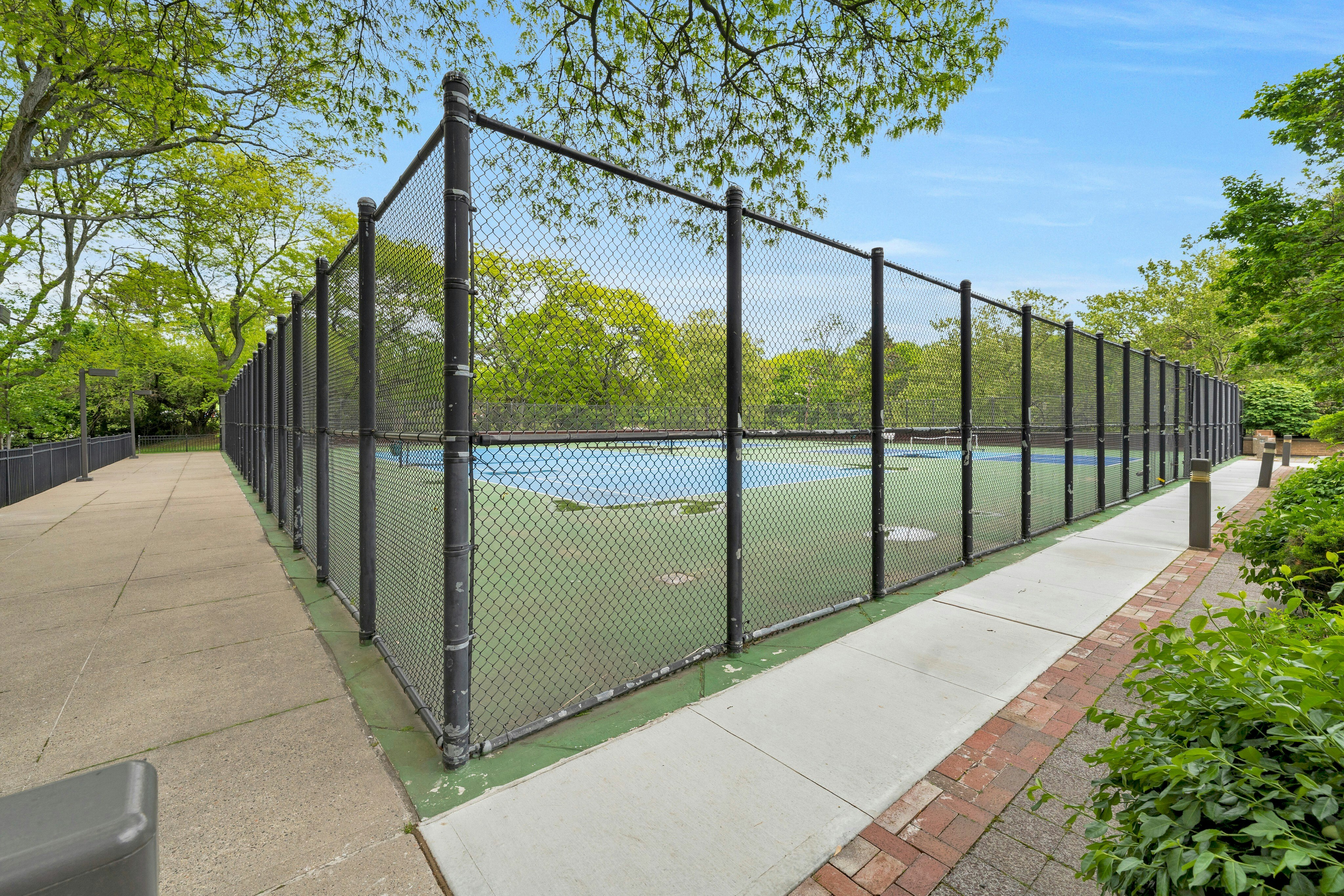 2200 North Central Road #6U