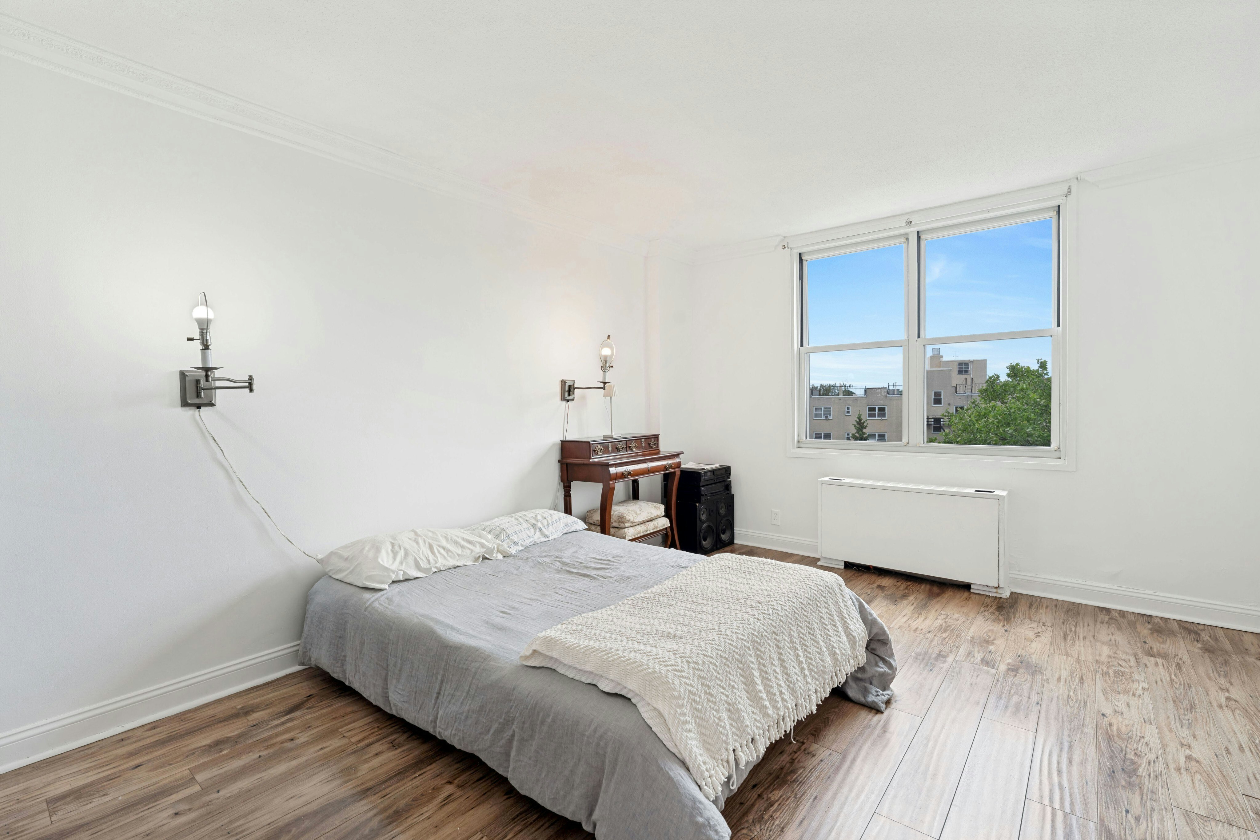 2200 North Central Road #6U