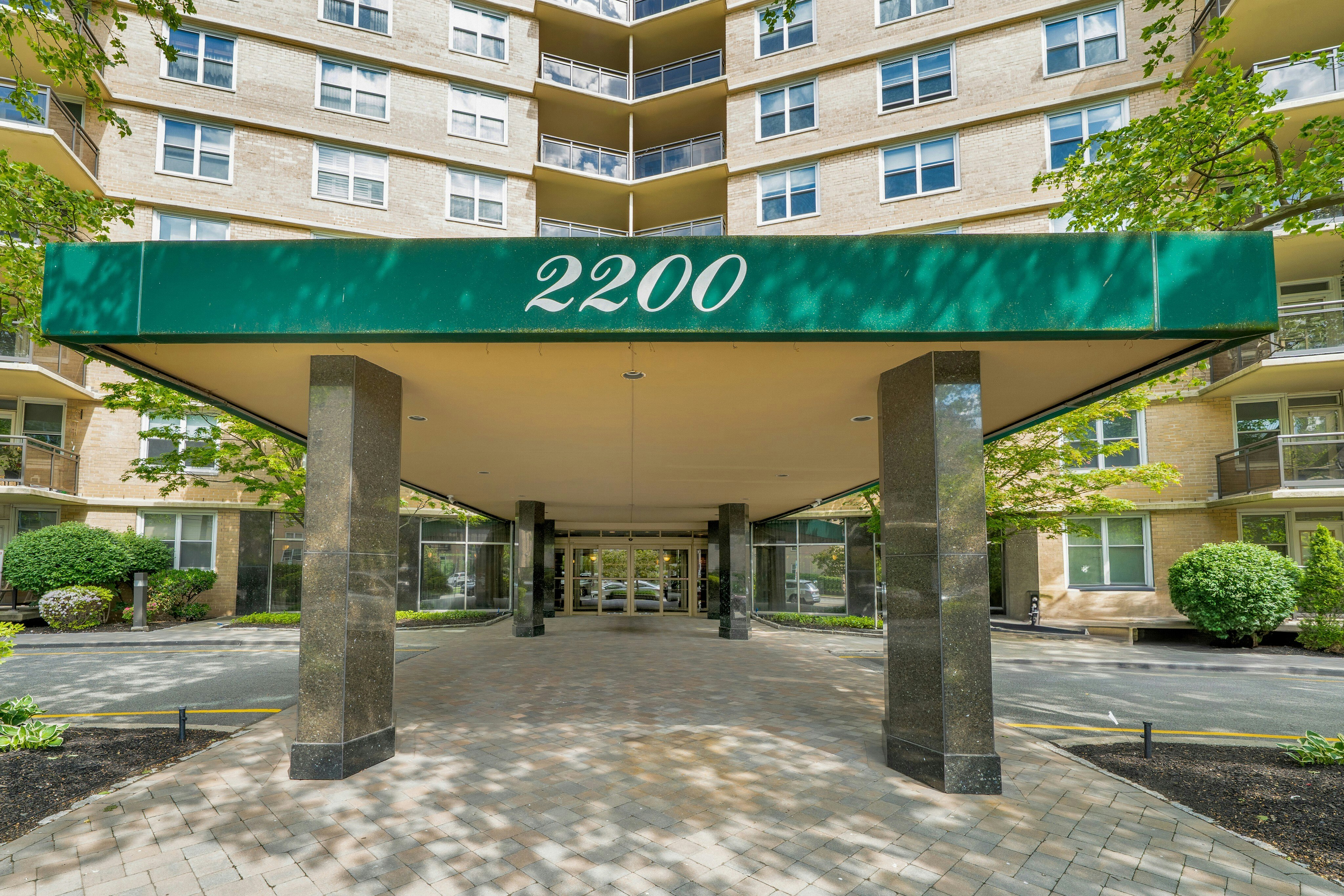 2200 North Central Road #6U