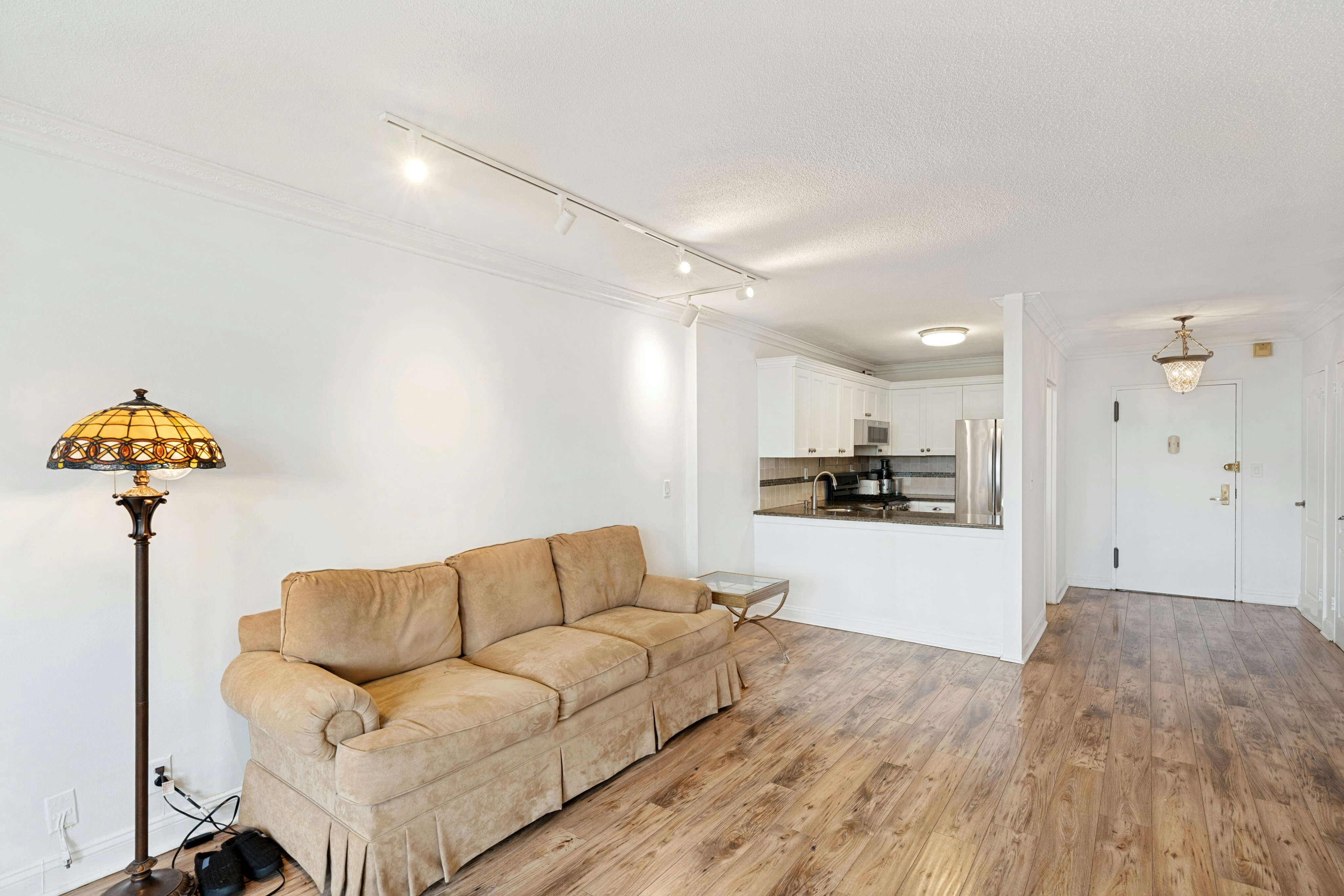 2200 North Central Road #6U