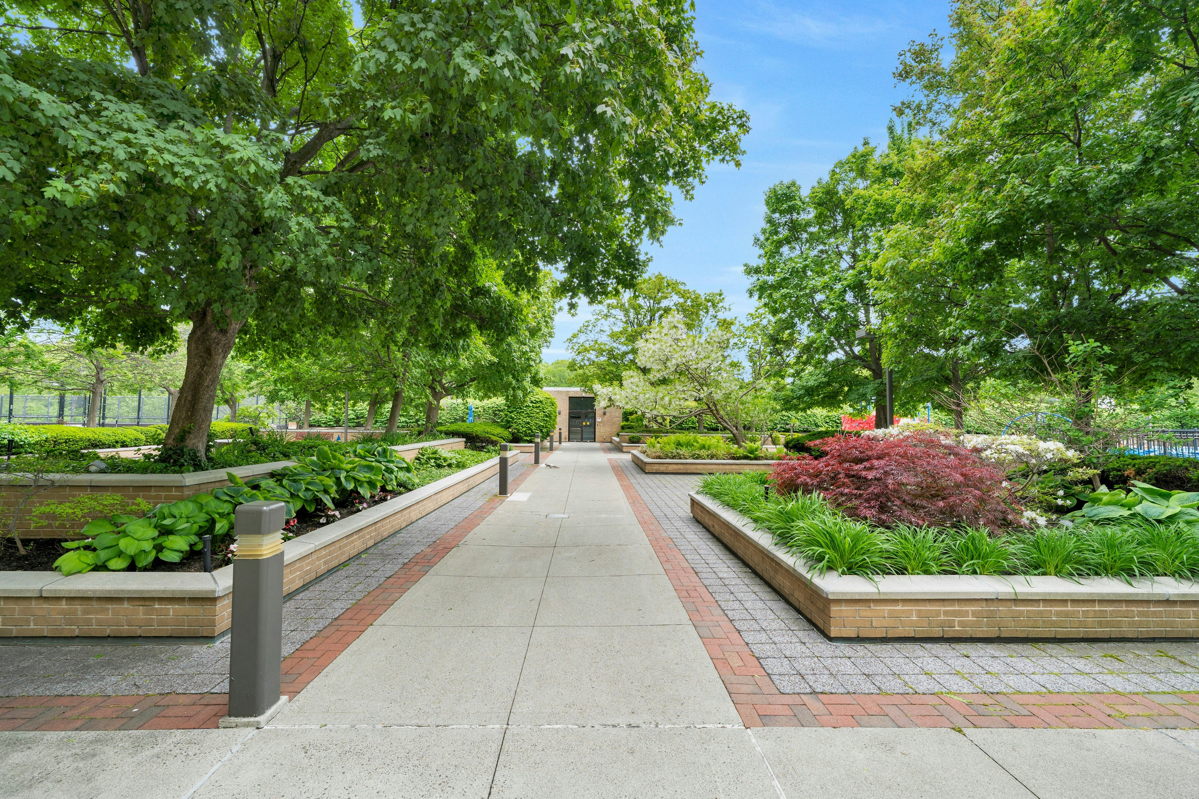 2200 North Central Road #6U