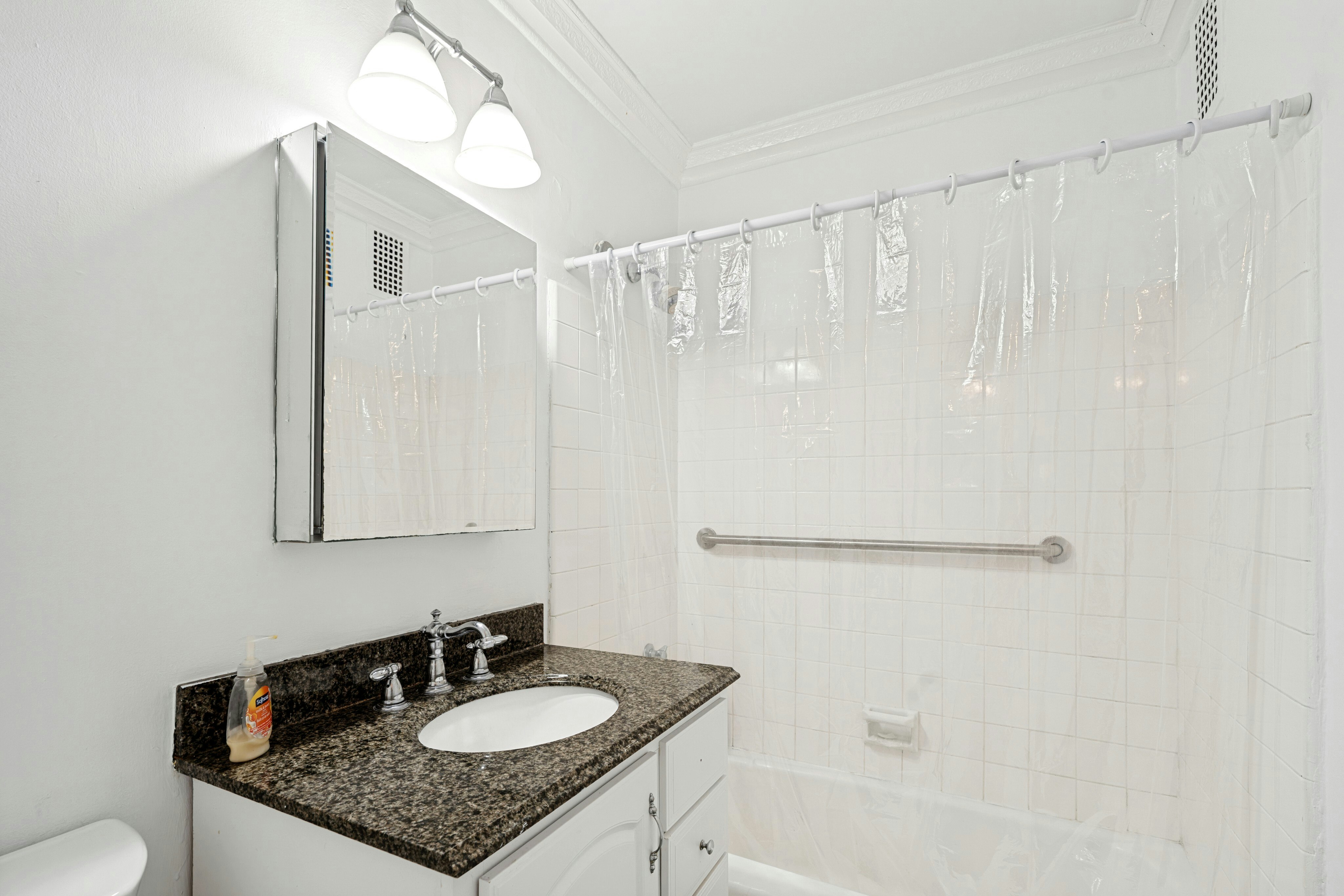 2200 North Central Road #6U