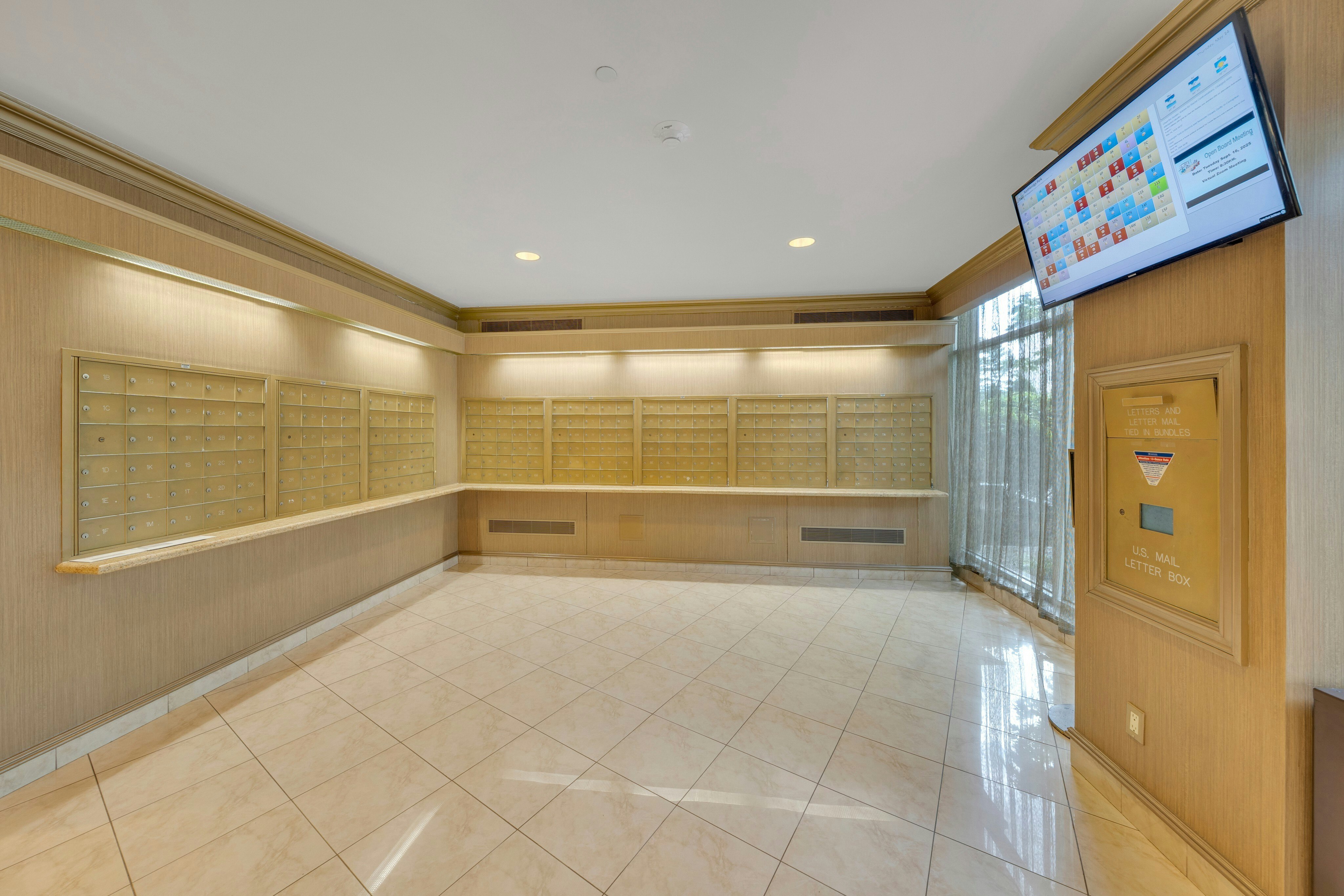 2200 North Central Road #6U