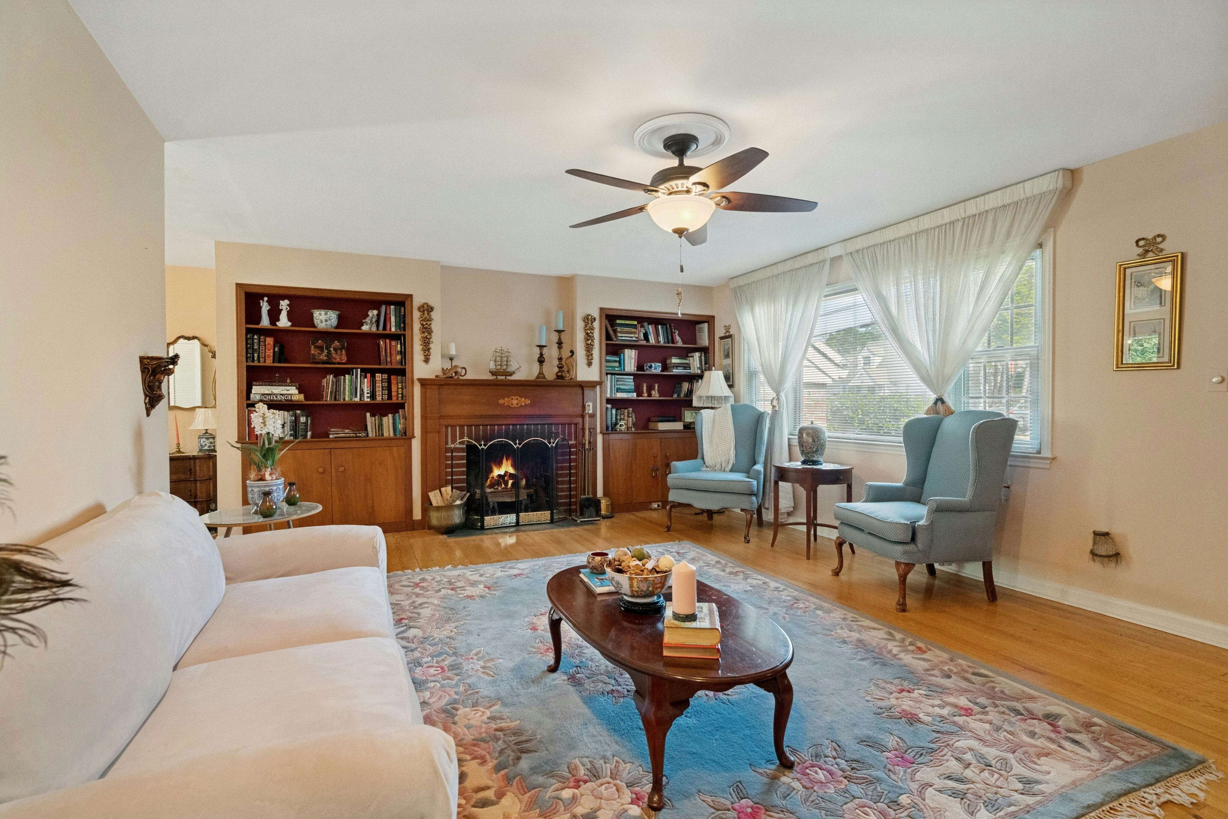 10-01 Plymouth Drive 